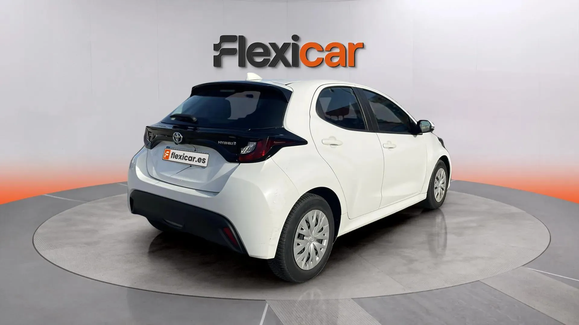 Toyota Yaris 1.5 120H Active Tech - foto 3
