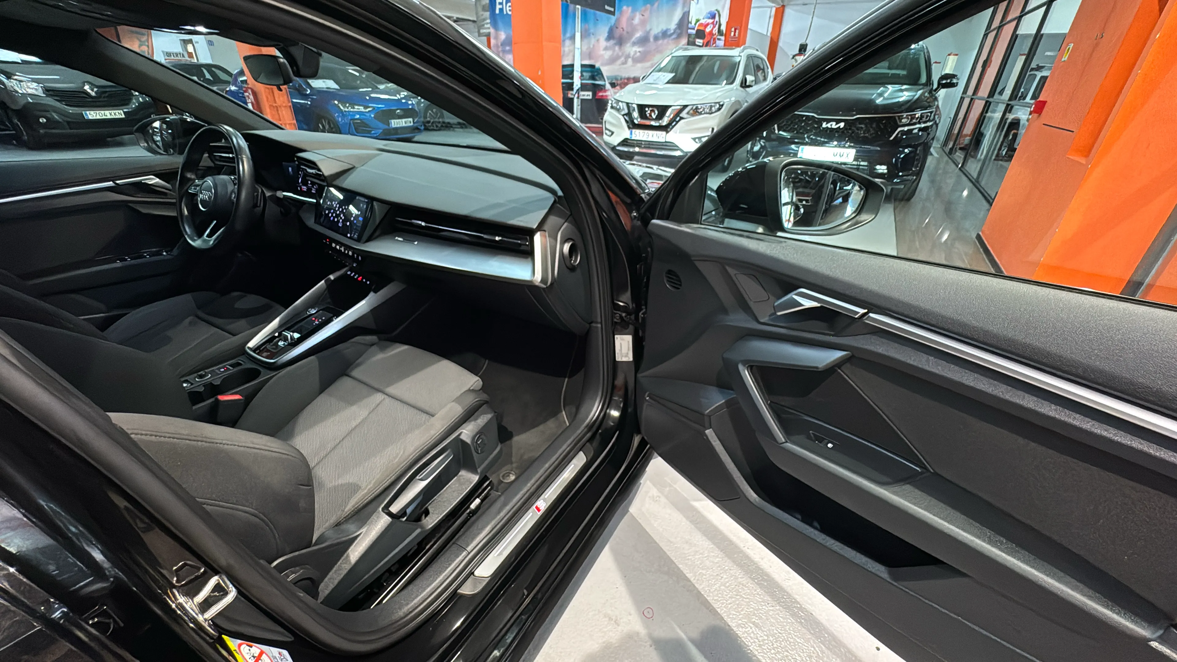 Audi A3 Sportback Black line 35 TFSI S tro - foto 17
