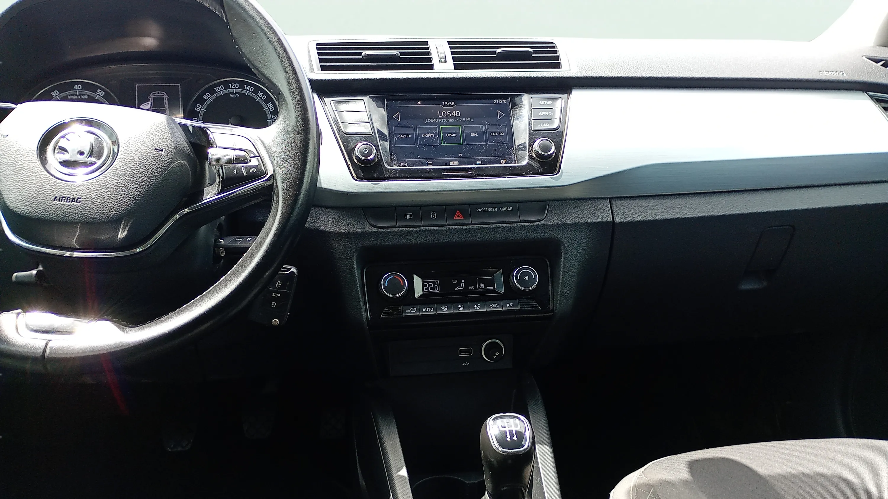 Škoda Fabia 1.0 TSI Ambition - foto 11