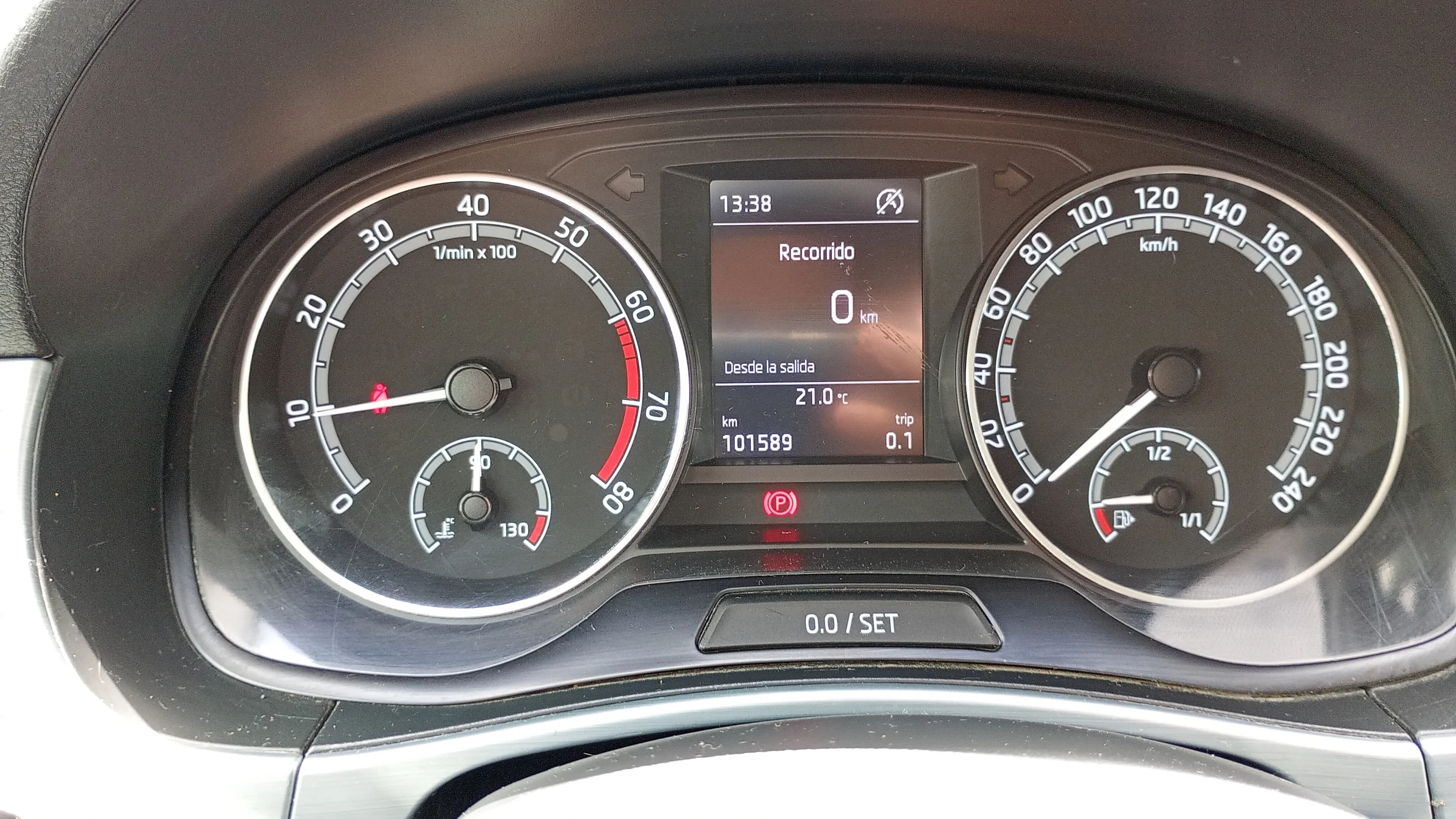 Škoda Fabia 1.0 TSI Ambition - foto 13