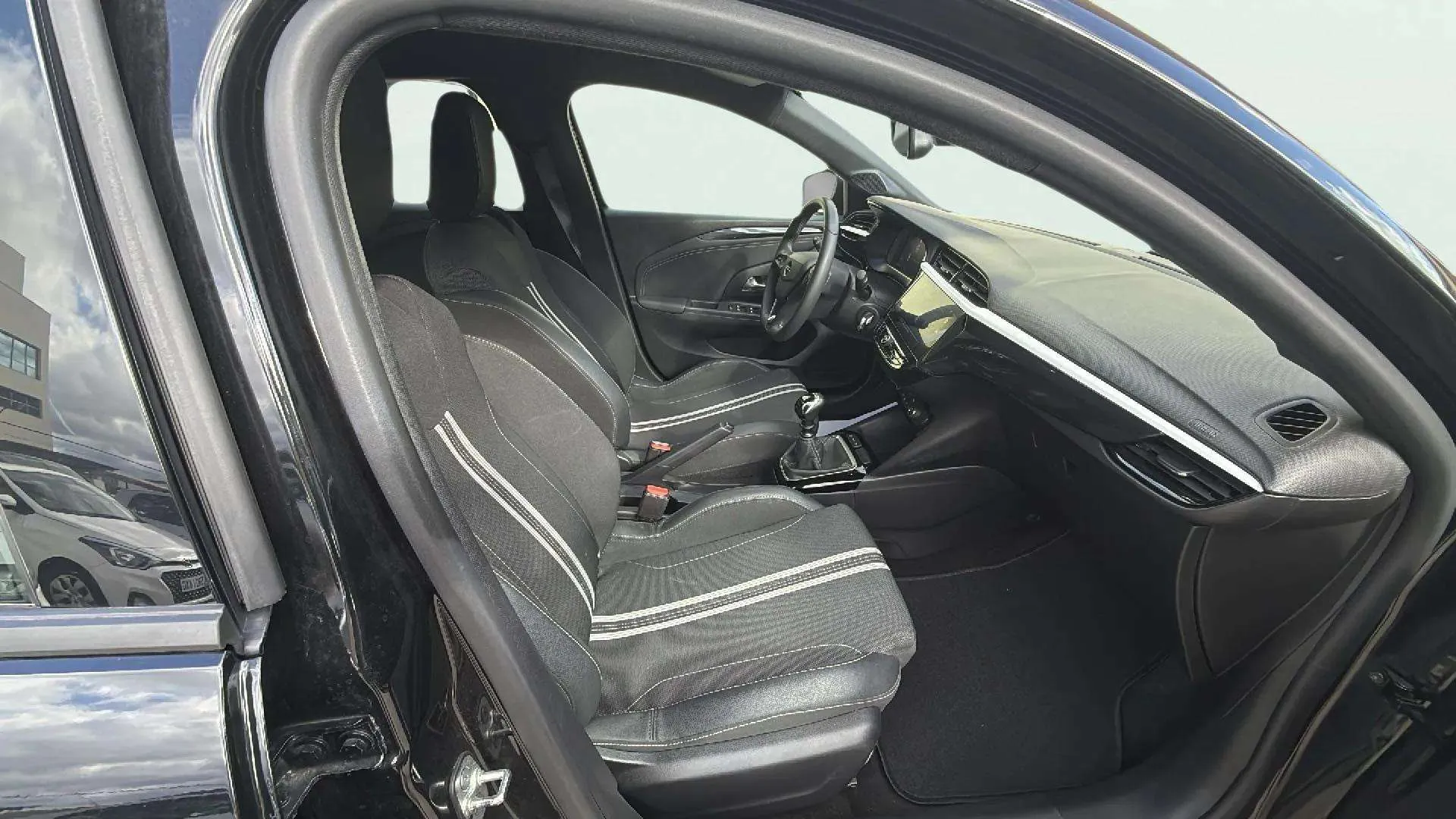 Opel Corsa 1.2T XHL Edition - foto 12