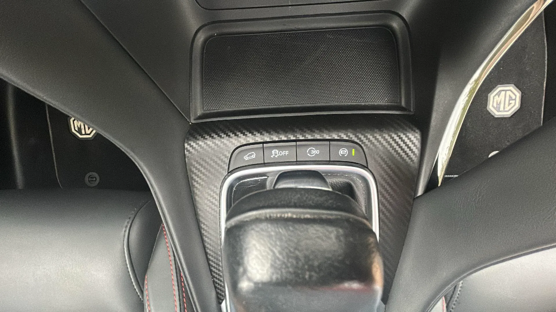MG ZS 1.0T Luxury - foto 25