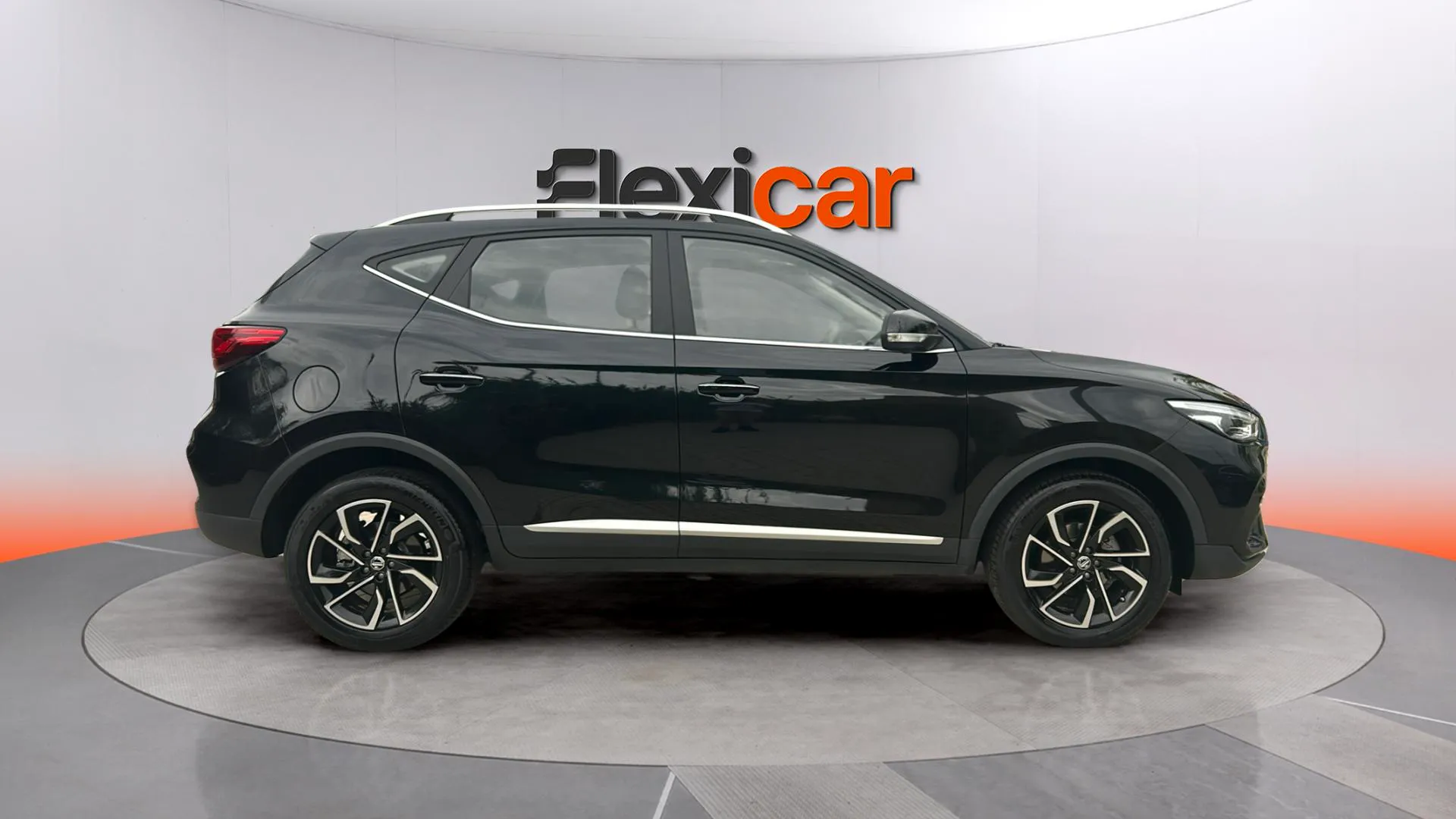 MG ZS 1.0T Luxury - foto 8