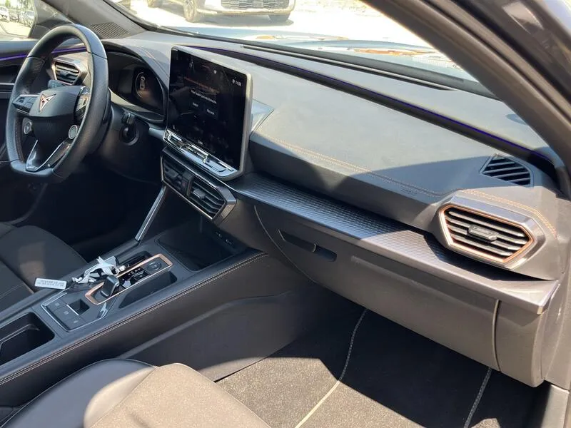Cupra Formentor 1.5 TSI e-Hybrid 25 kWh - foto 30