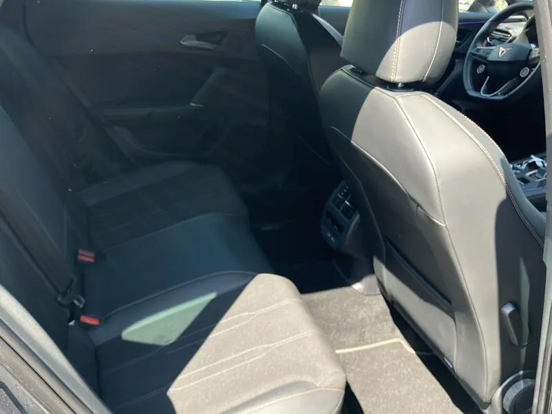 Cupra Formentor 1.5 TSI e-Hybrid 25 kWh - foto 32