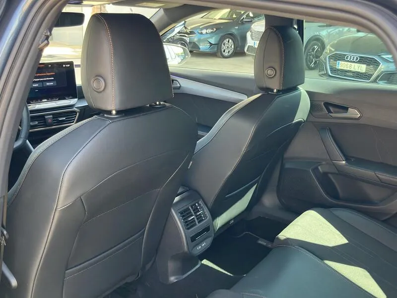 Cupra Formentor 1.5 TSI e-Hybrid 25 kWh - foto 35