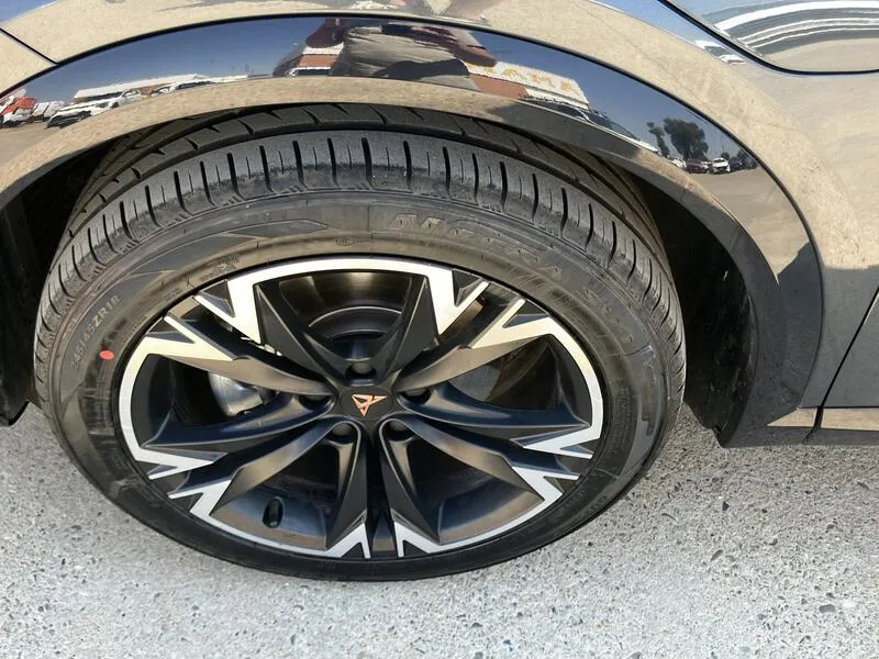Cupra Formentor 1.5 TSI e-Hybrid 25 kWh - foto 19