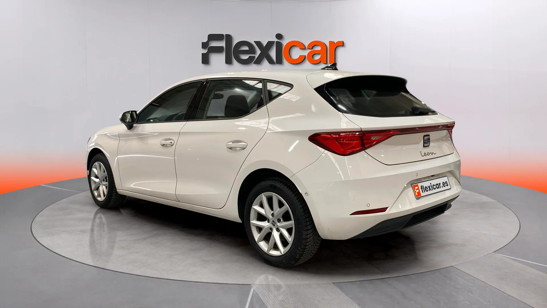 SEAT León 1.0 eTSI DSG-7 Style XM - foto 6