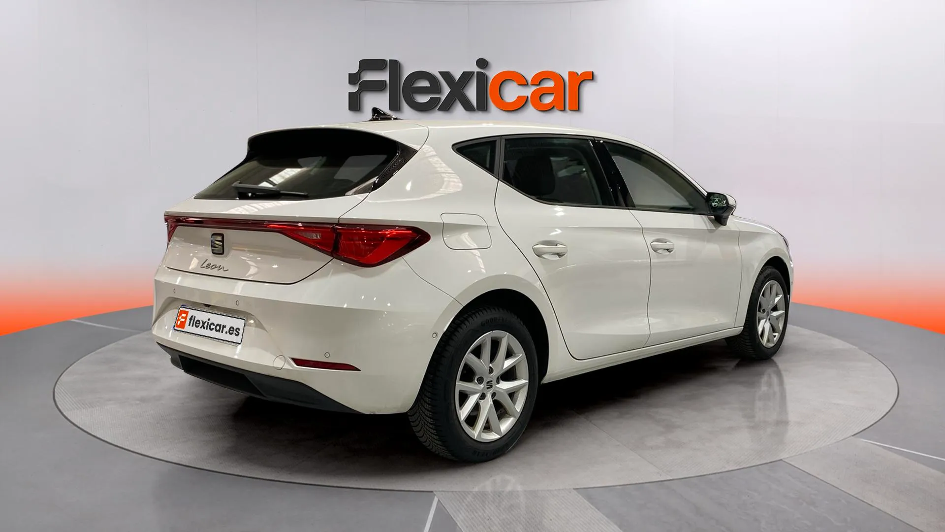 SEAT León 1.0 eTSI DSG-7 Style XM - foto 8