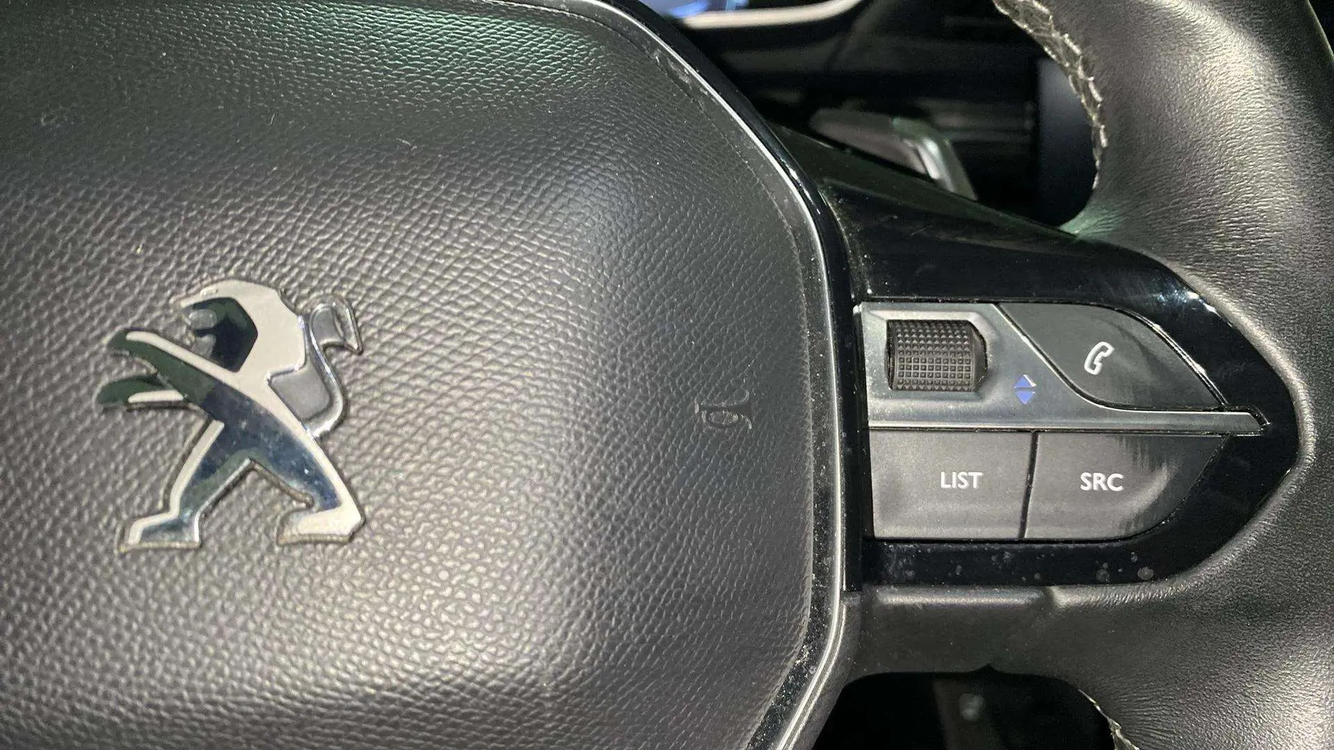 Peugeot 508 SW Active Pack PureTech 130 EAT8 - foto 12