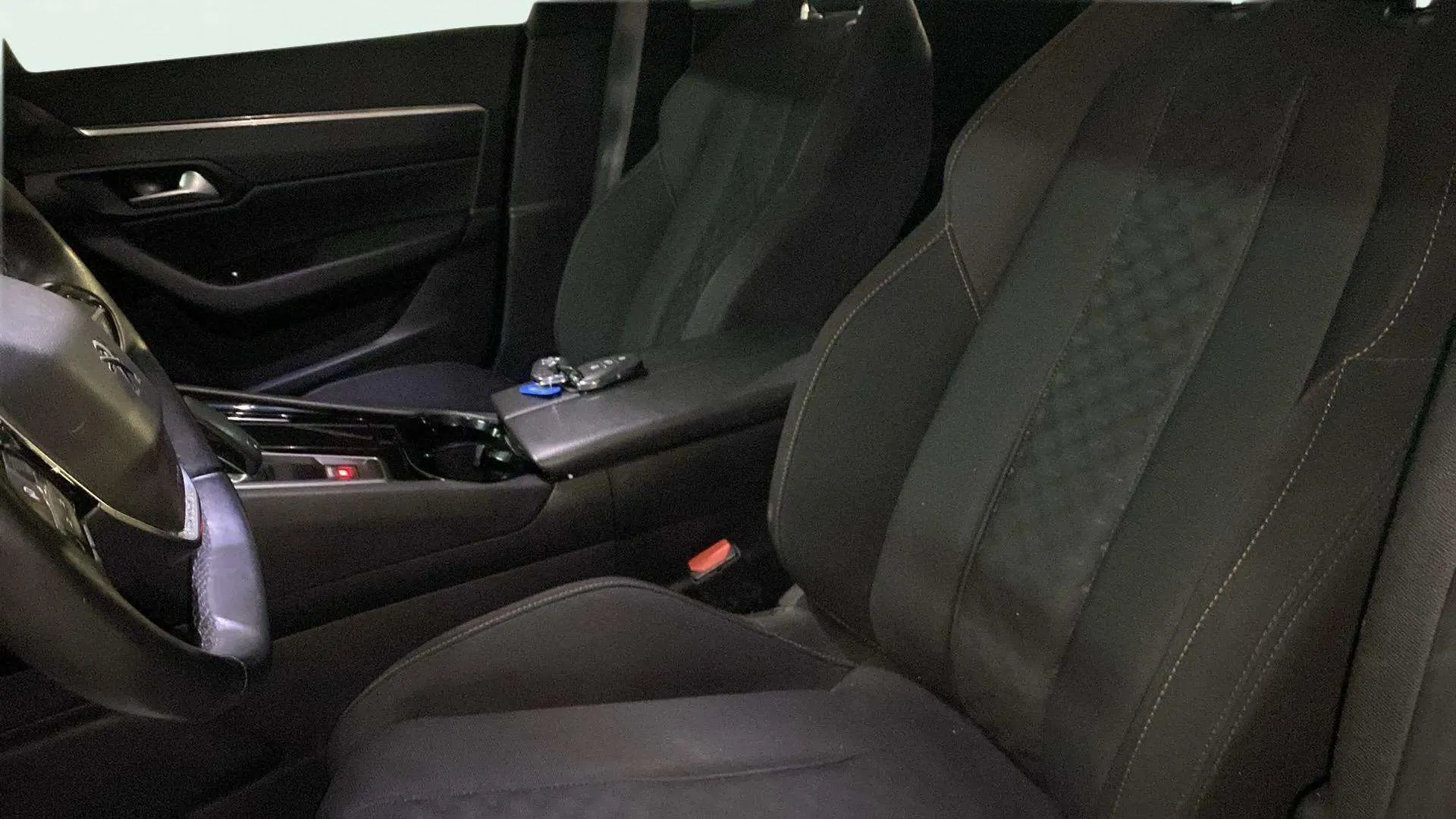 Peugeot 508 SW Active Pack PureTech 130 EAT8 - foto 22