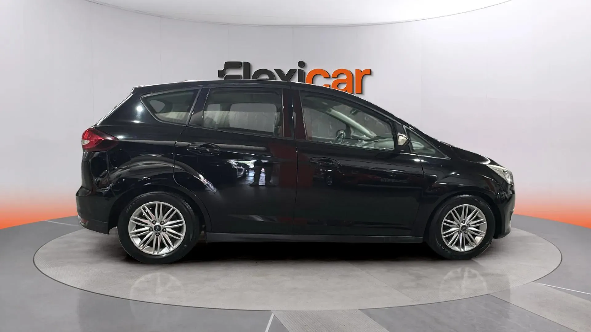 Ford C-Max 1.0 EcoBoost Trend+ - foto 8