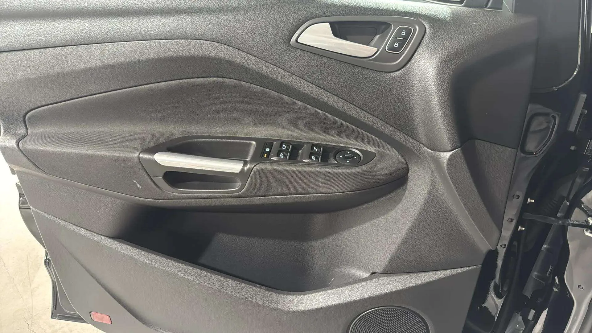 Ford C-Max 1.0 EcoBoost Trend+ - foto 22