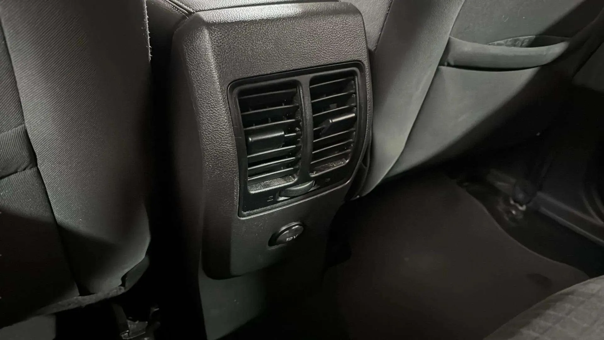 Ford C-Max 1.0 EcoBoost Trend+ - foto 21
