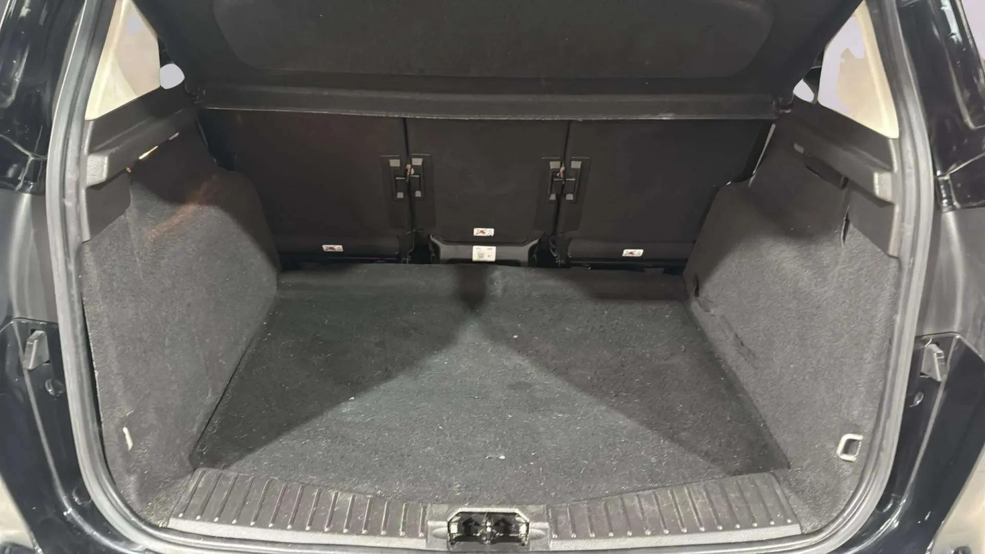 Ford C-Max 1.0 EcoBoost Trend+ - foto 24
