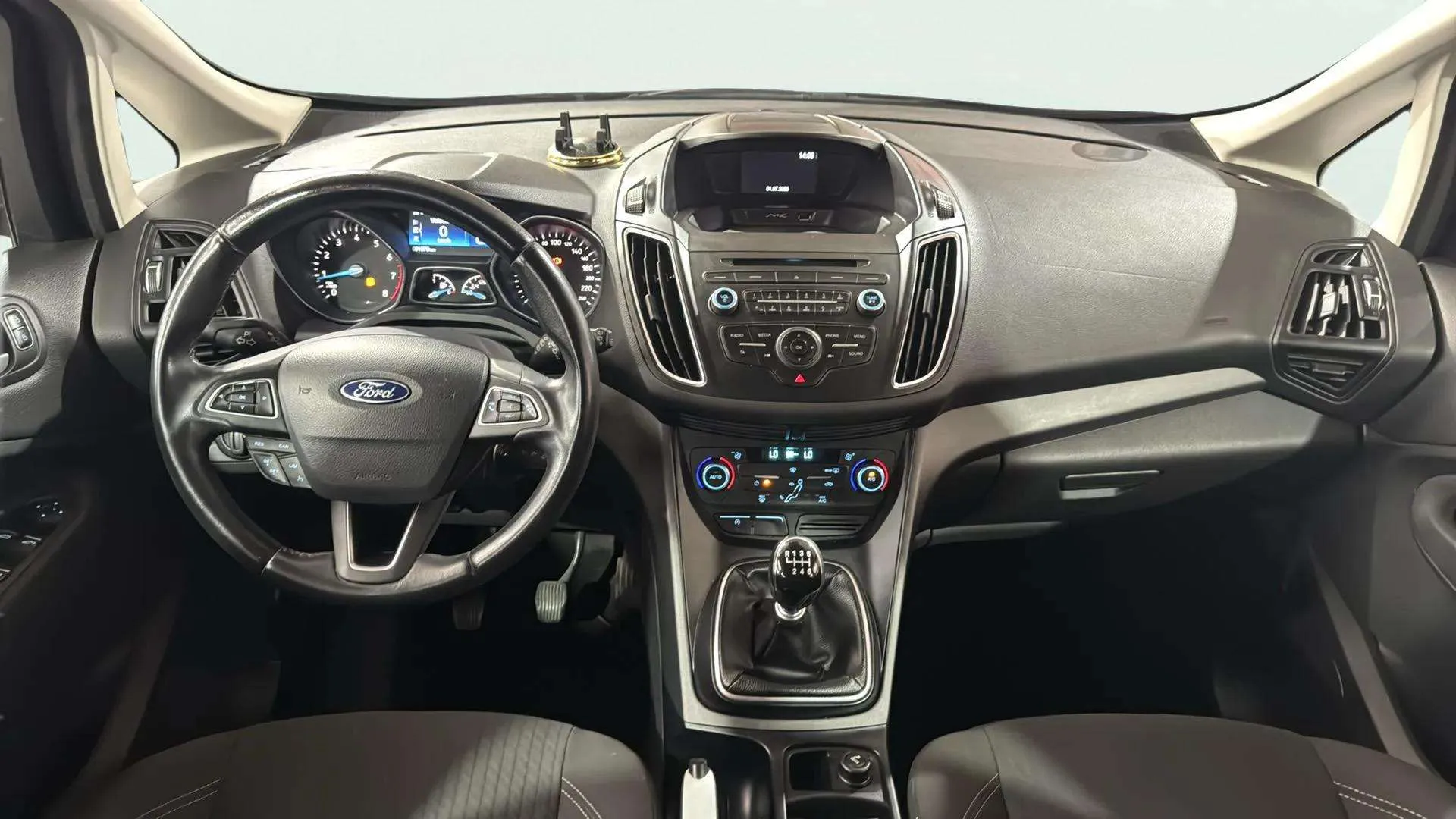 Ford C-Max 1.0 EcoBoost Trend+ - foto 11