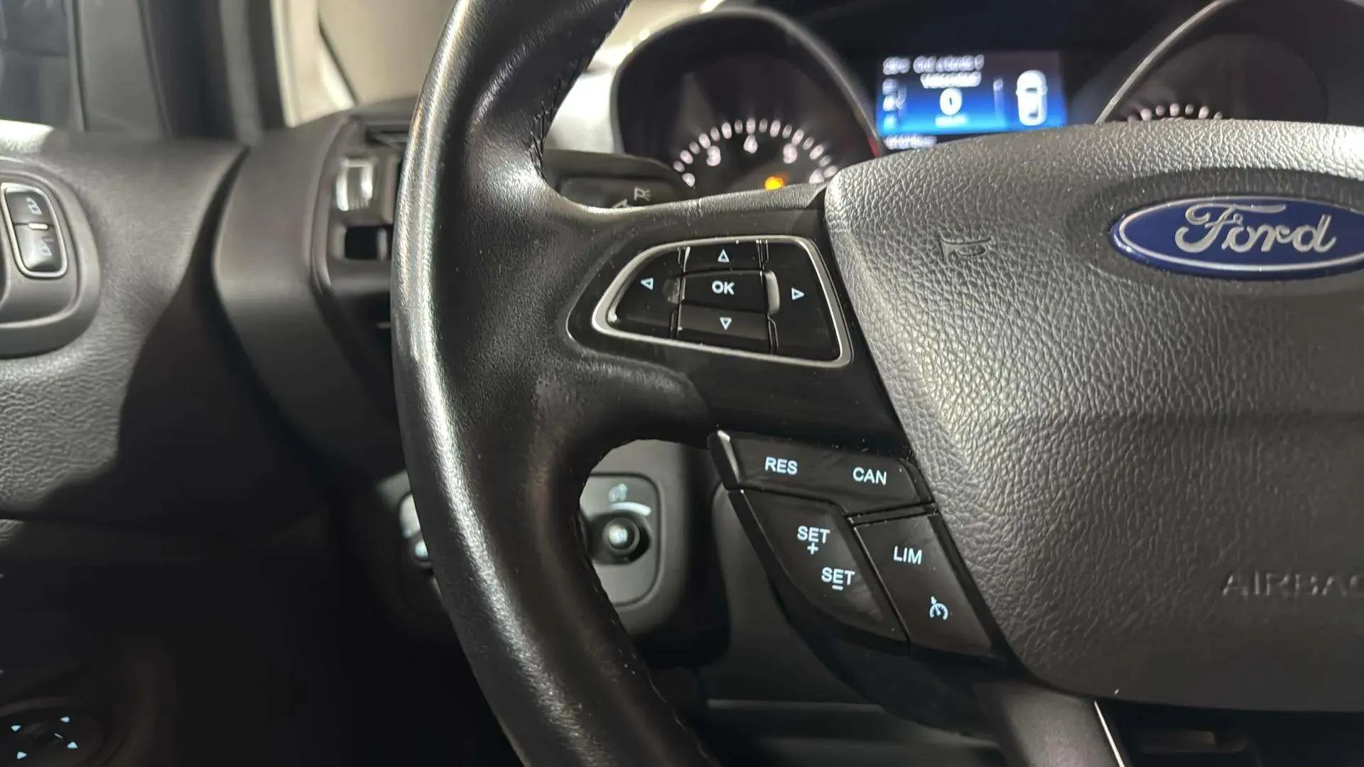 Ford C-Max 1.0 EcoBoost Trend+ - foto 13