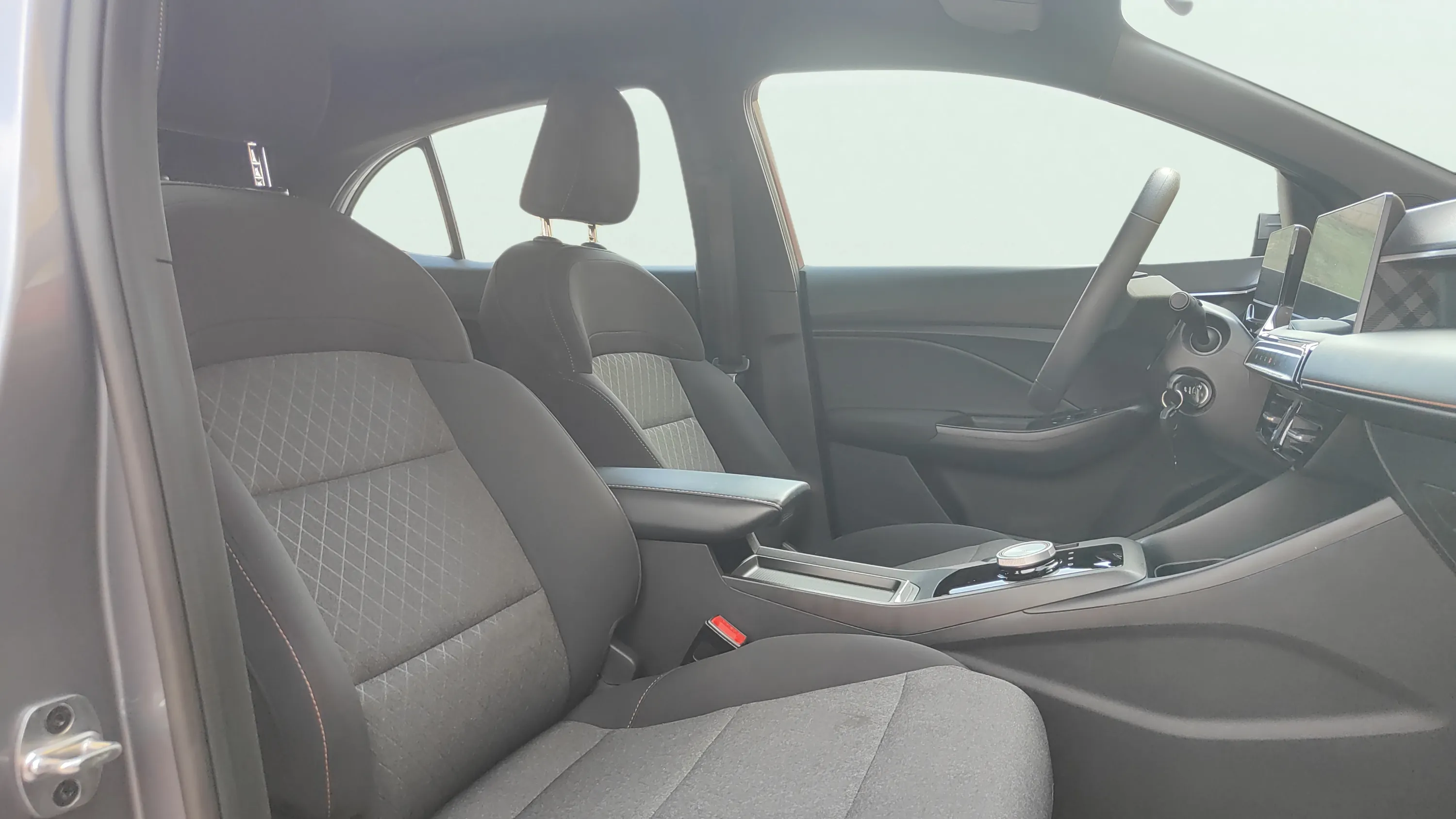 MG MG3 Hybrid+ Comfort - foto 23