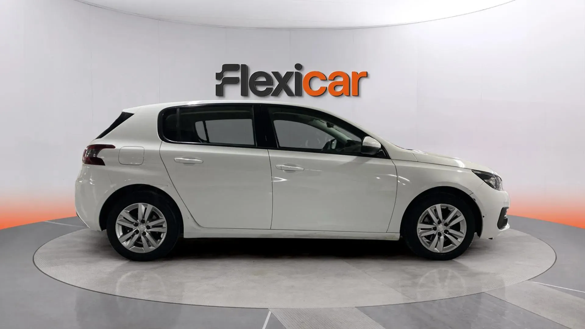 Peugeot 308 Active Pack BlueHDi 130 EAT8 - foto 8