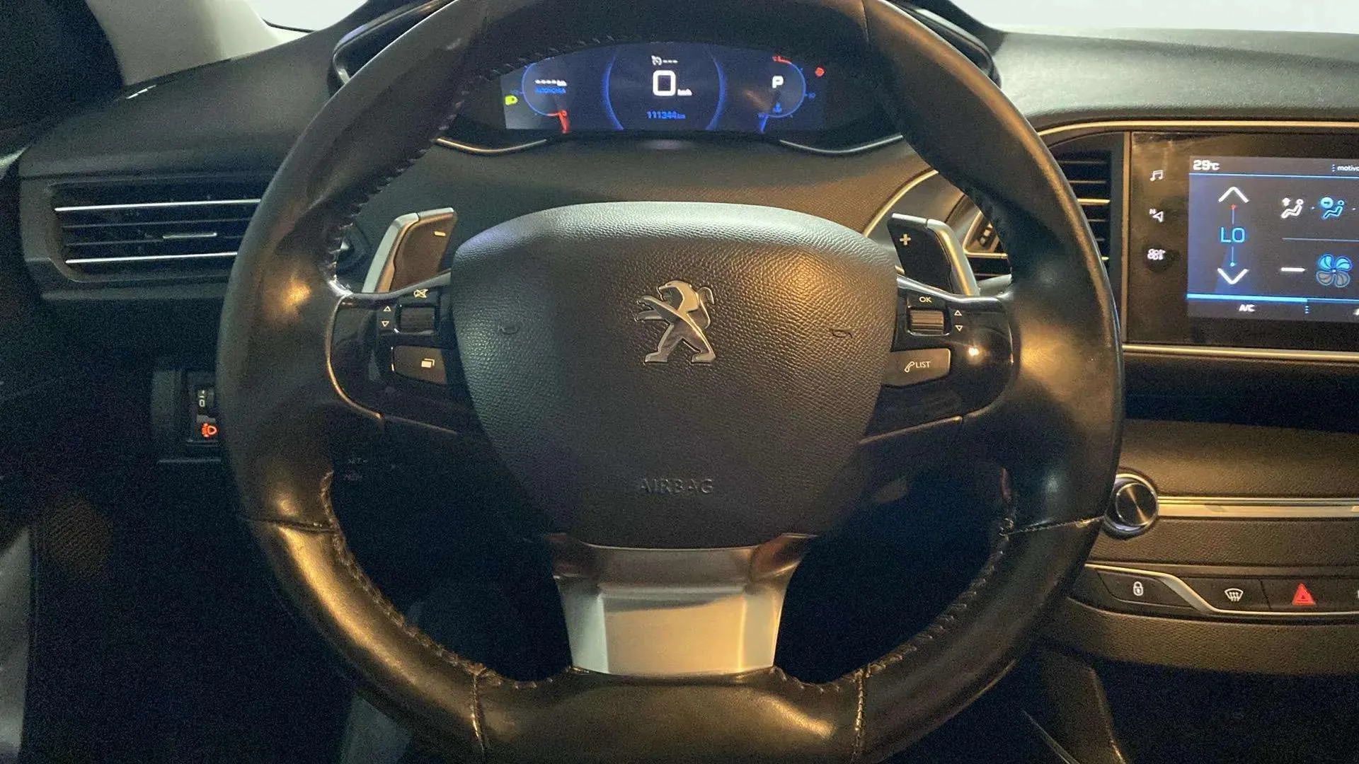 Peugeot 308 Active Pack BlueHDi 130 EAT8 - foto 10