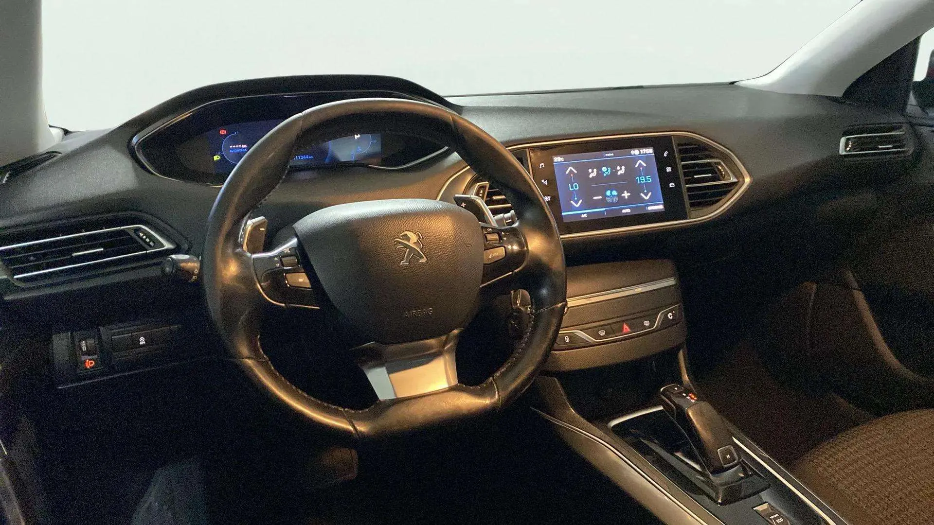 Peugeot 308 Active Pack BlueHDi 130 EAT8 - foto 9