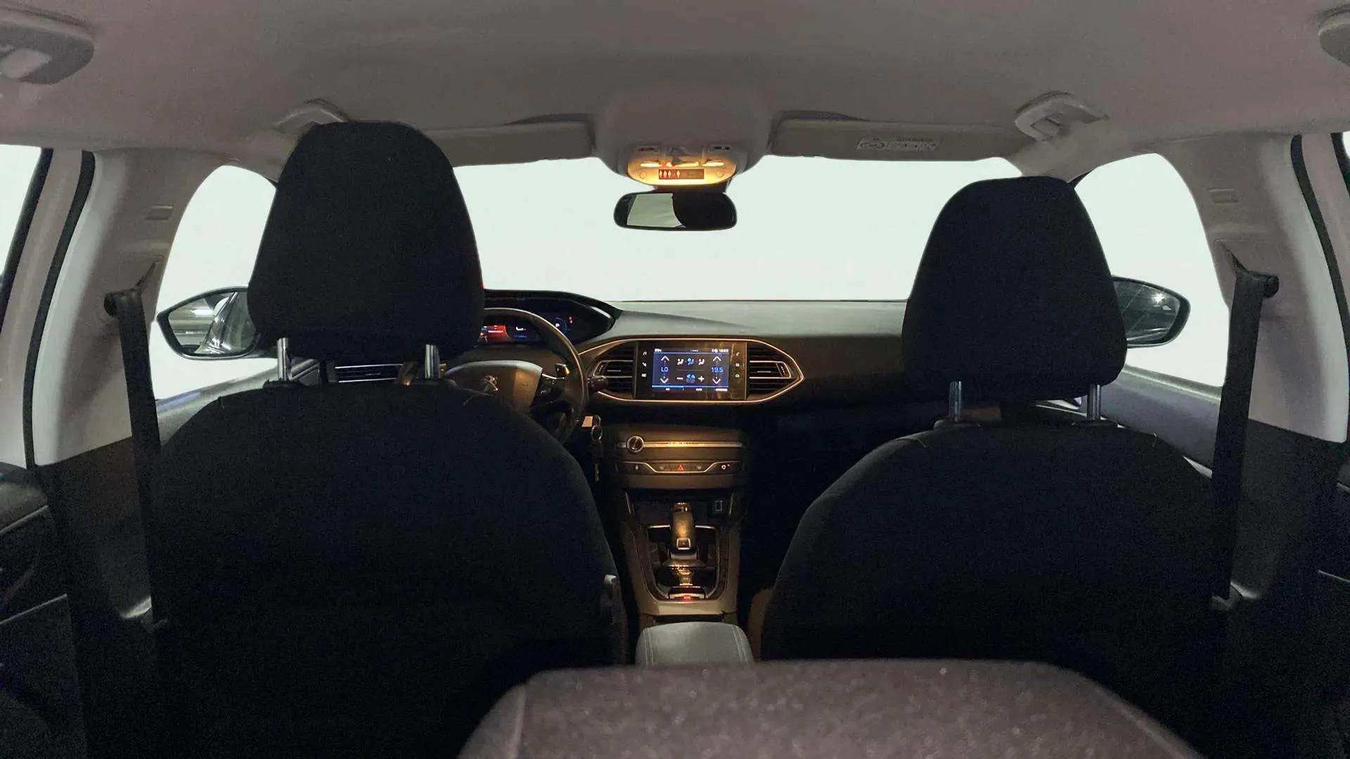 Peugeot 308 Active Pack BlueHDi 130 EAT8 - foto 25