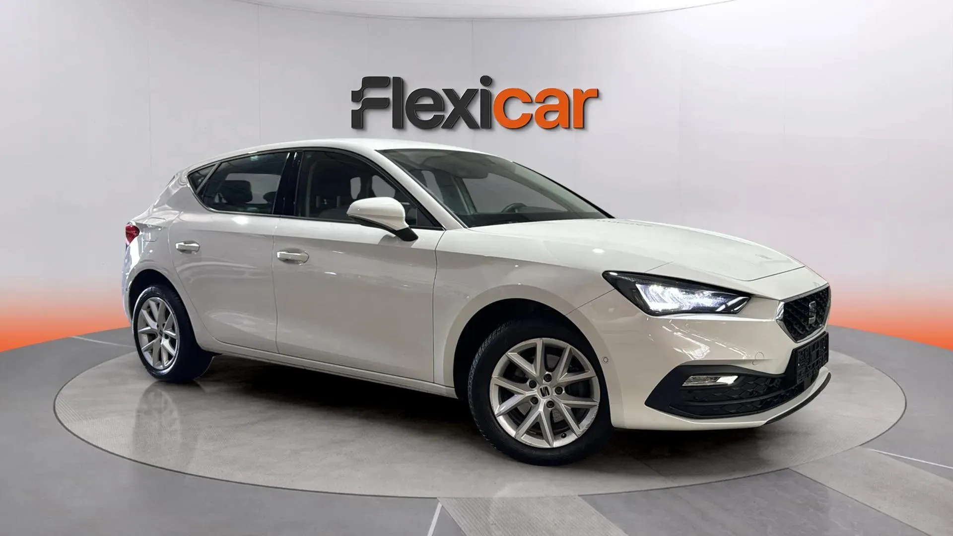 SEAT León 1.0 eTSI DSG-7 Style XL - foto 1