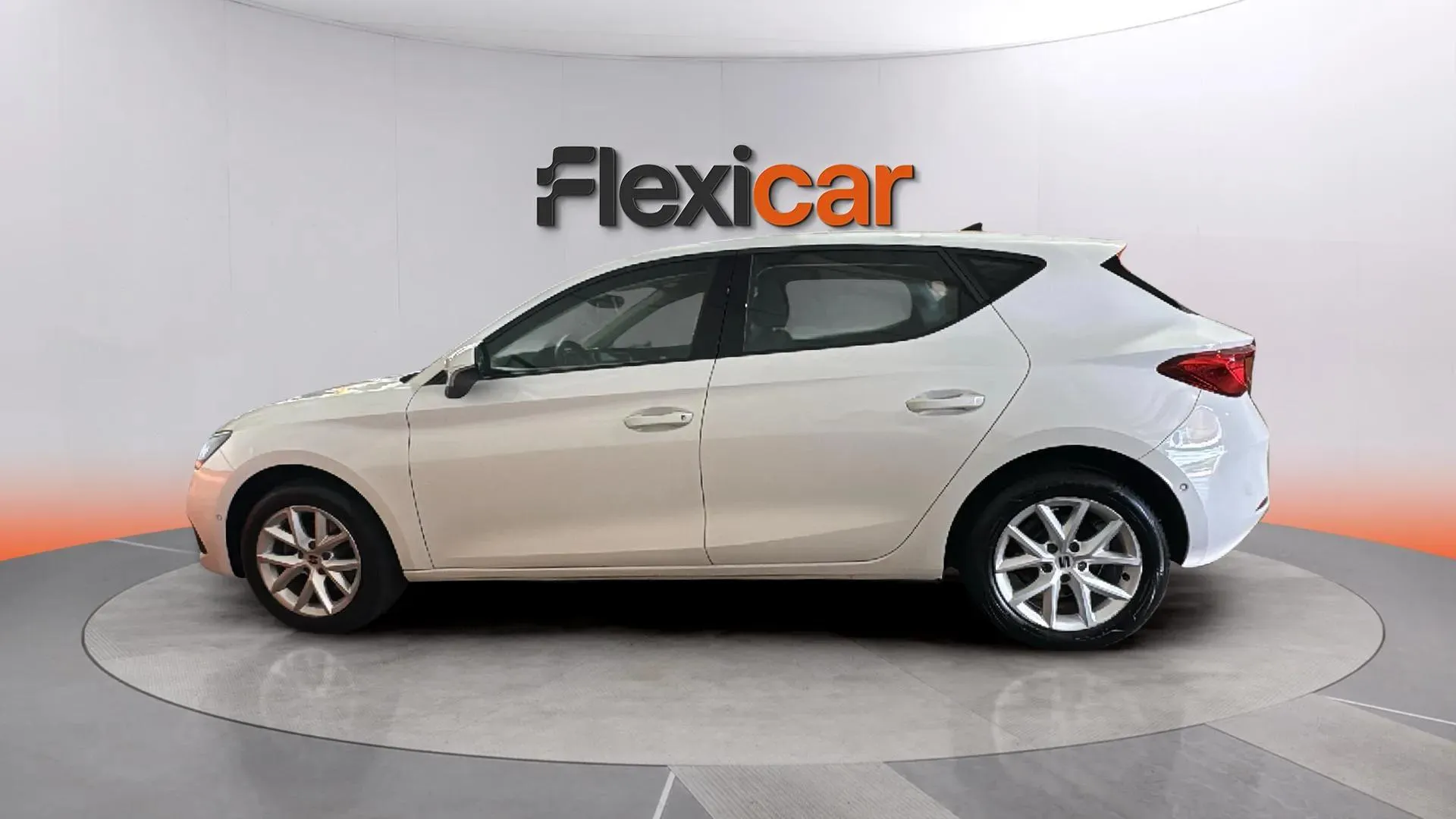 SEAT León 1.0 eTSI DSG-7 Style XL - foto 4