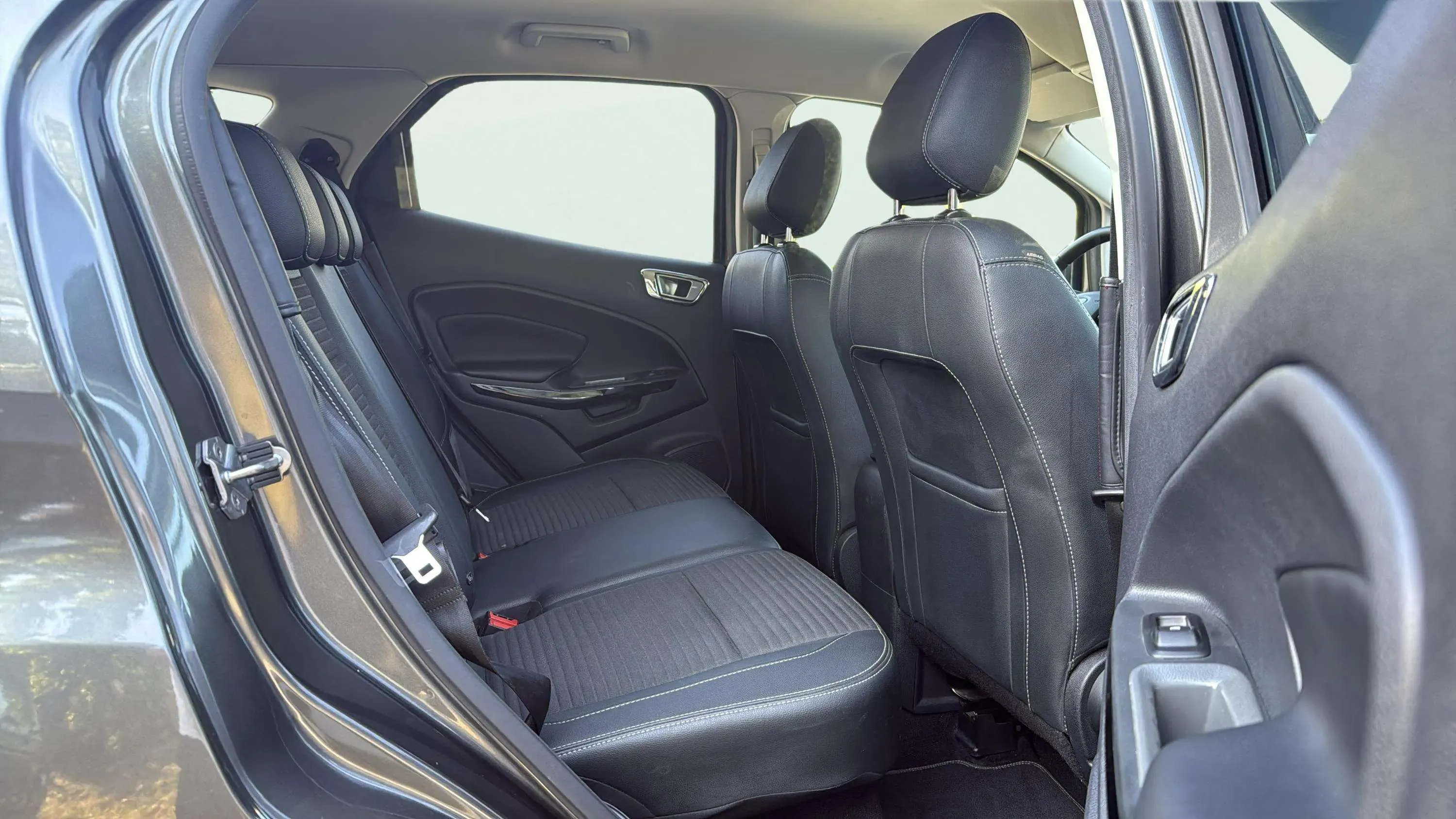 Ford EcoSport 1.0L EcoBoost Titanium - foto 12