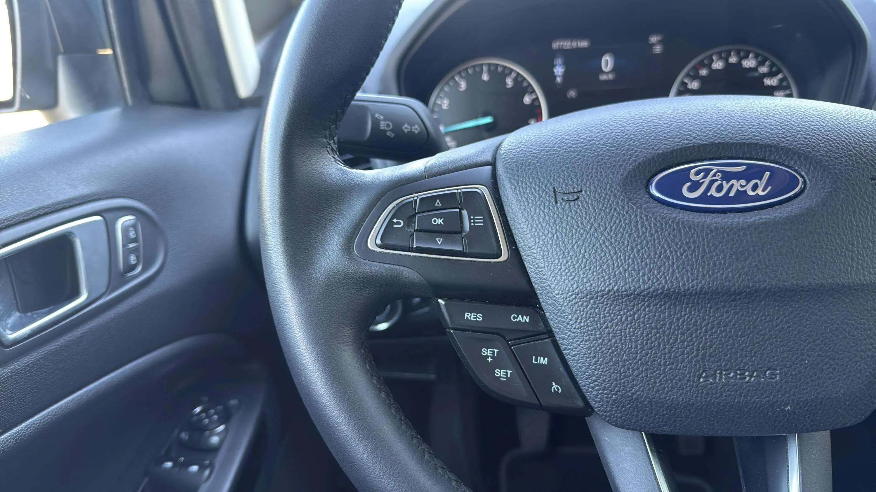 Ford EcoSport 1.0L EcoBoost Titanium - foto 18