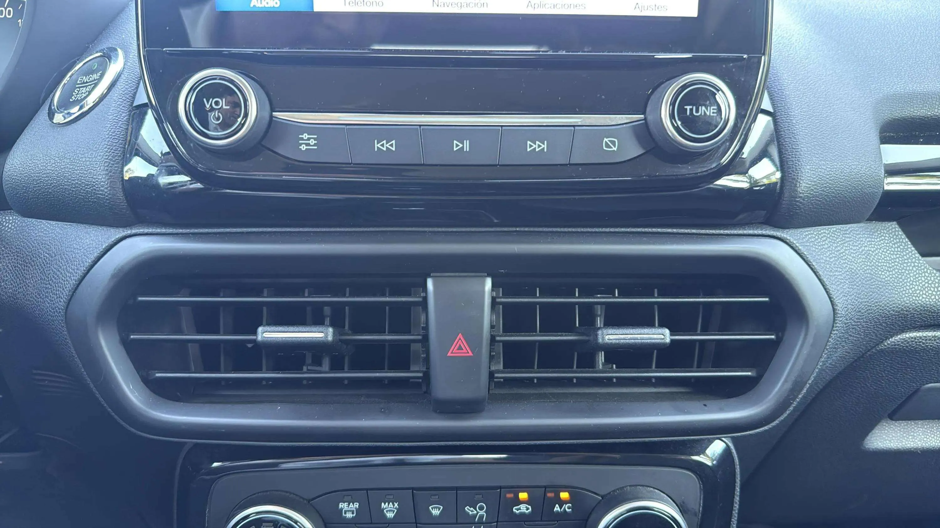 Ford EcoSport 1.0L EcoBoost Titanium - foto 26