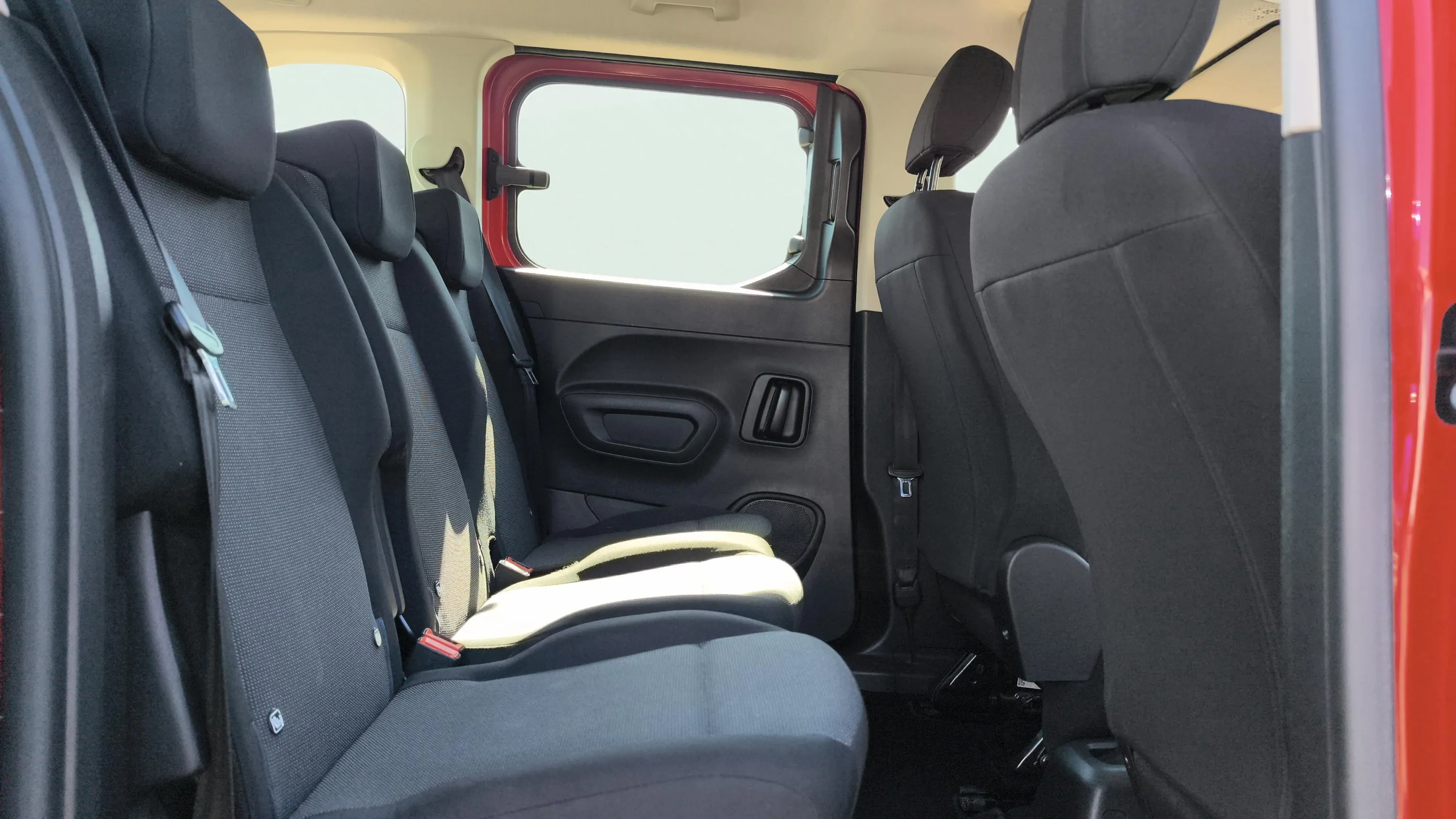 Opel Combo 1.5 TD Edition Plus XL - foto 14