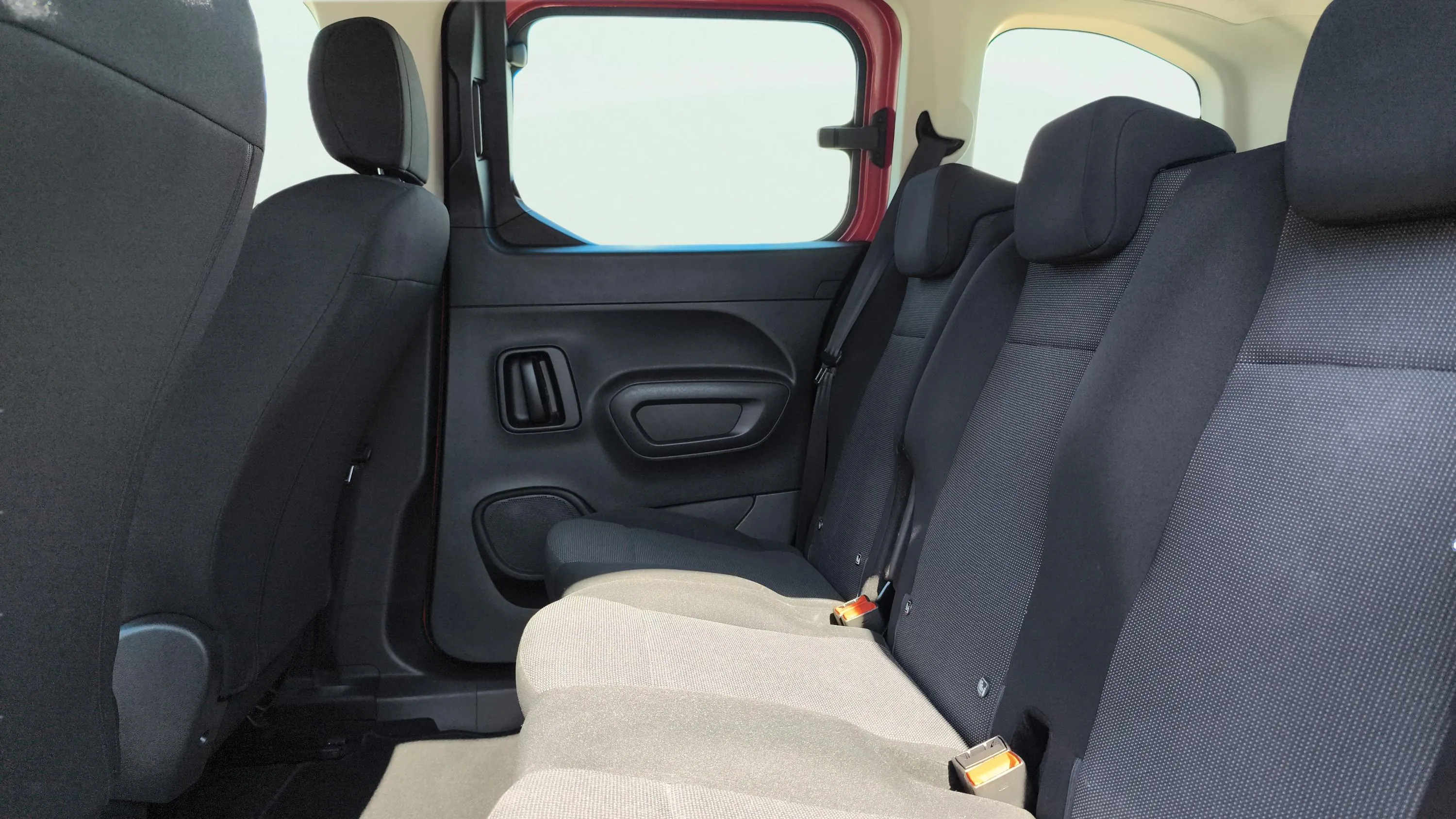 Opel Combo 1.5 TD Edition Plus XL - foto 19