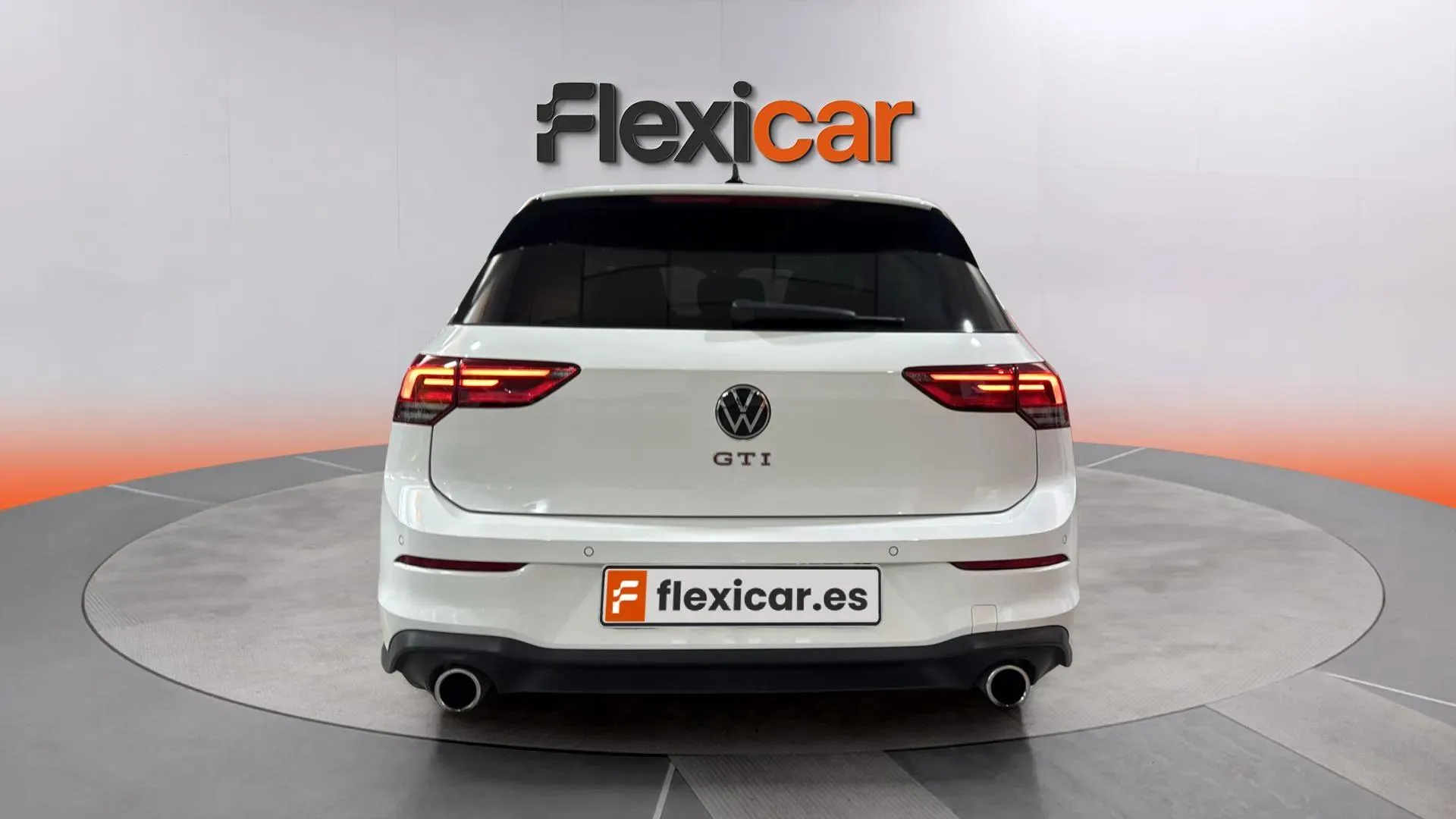 Volkswagen Golf GTI 2.0 TSI DSG - foto 6