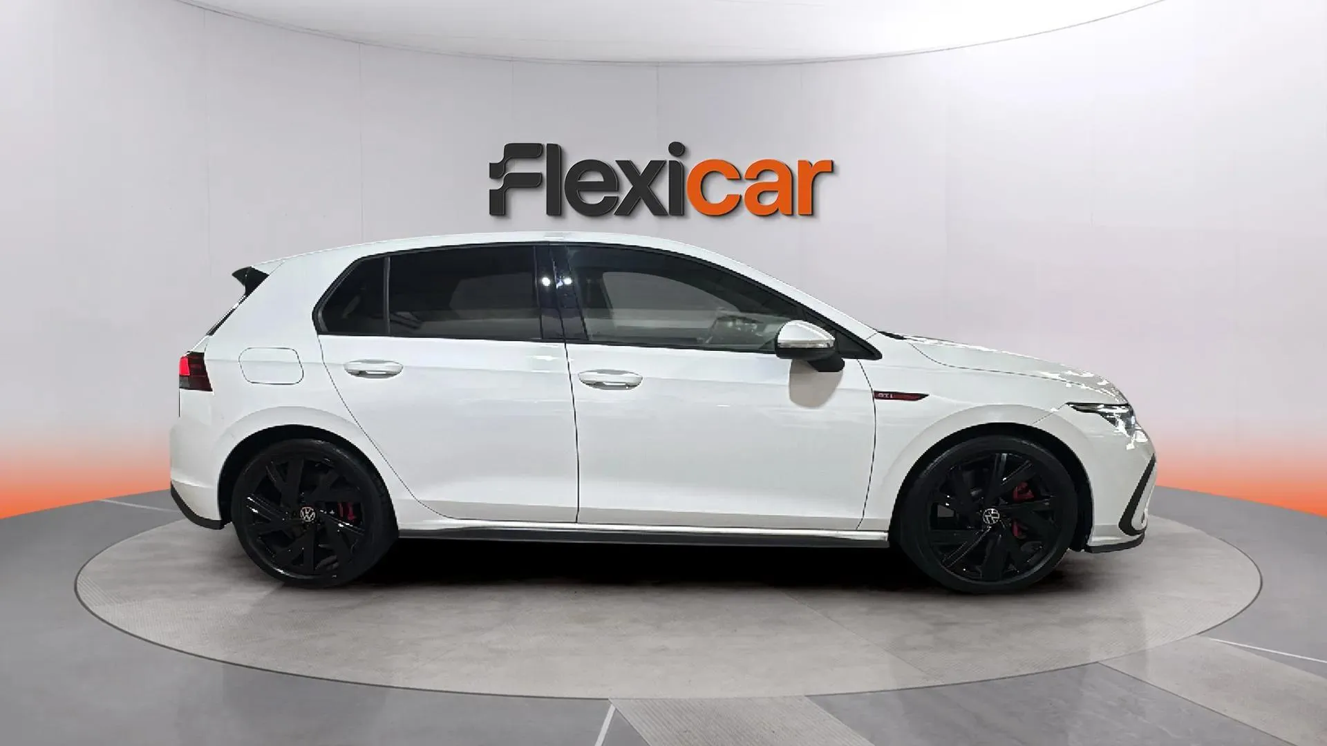 Volkswagen Golf GTI 2.0 TSI DSG - foto 8