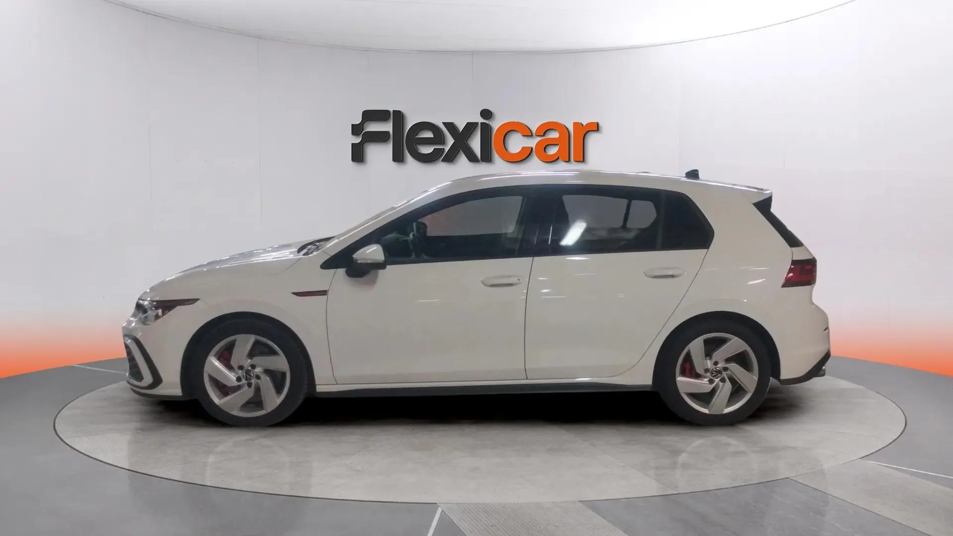 Volkswagen Golf GTI Performance 2.0 TSI DSG - foto 3