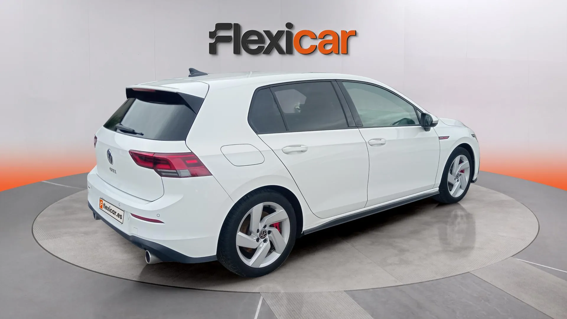 Volkswagen Golf GTI Performance 2.0 TSI DSG - foto 11