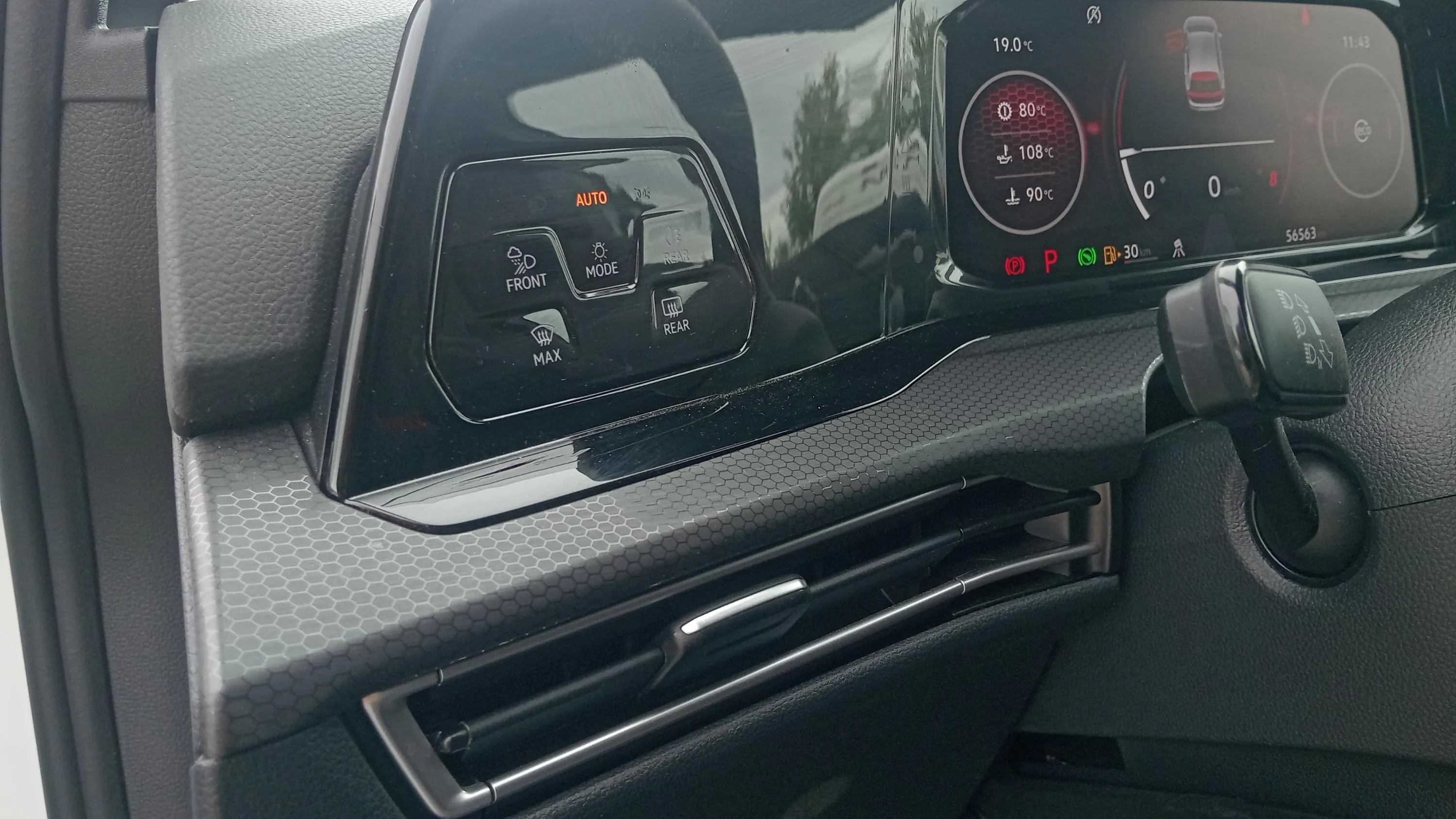 Volkswagen Golf GTI Performance 2.0 TSI DSG - foto 23