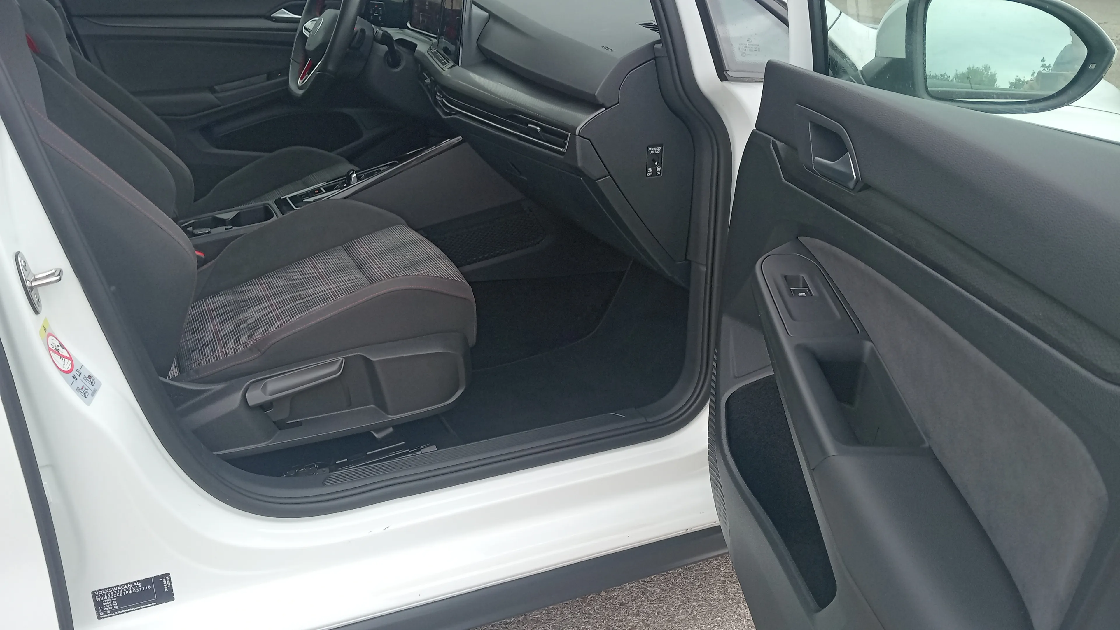 Volkswagen Golf GTI Performance 2.0 TSI DSG - foto 18