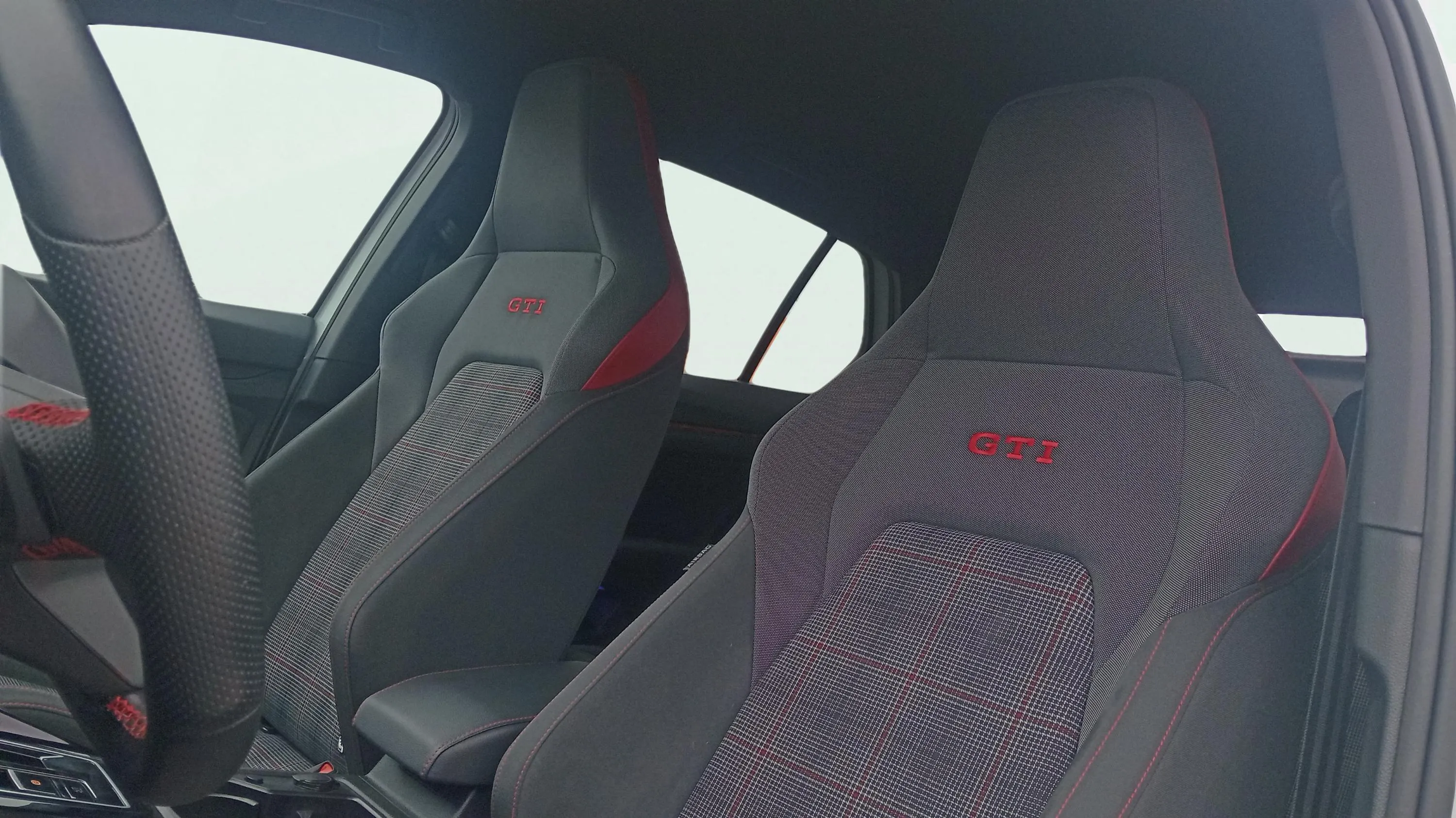 Volkswagen Golf GTI Performance 2.0 TSI DSG - foto 26