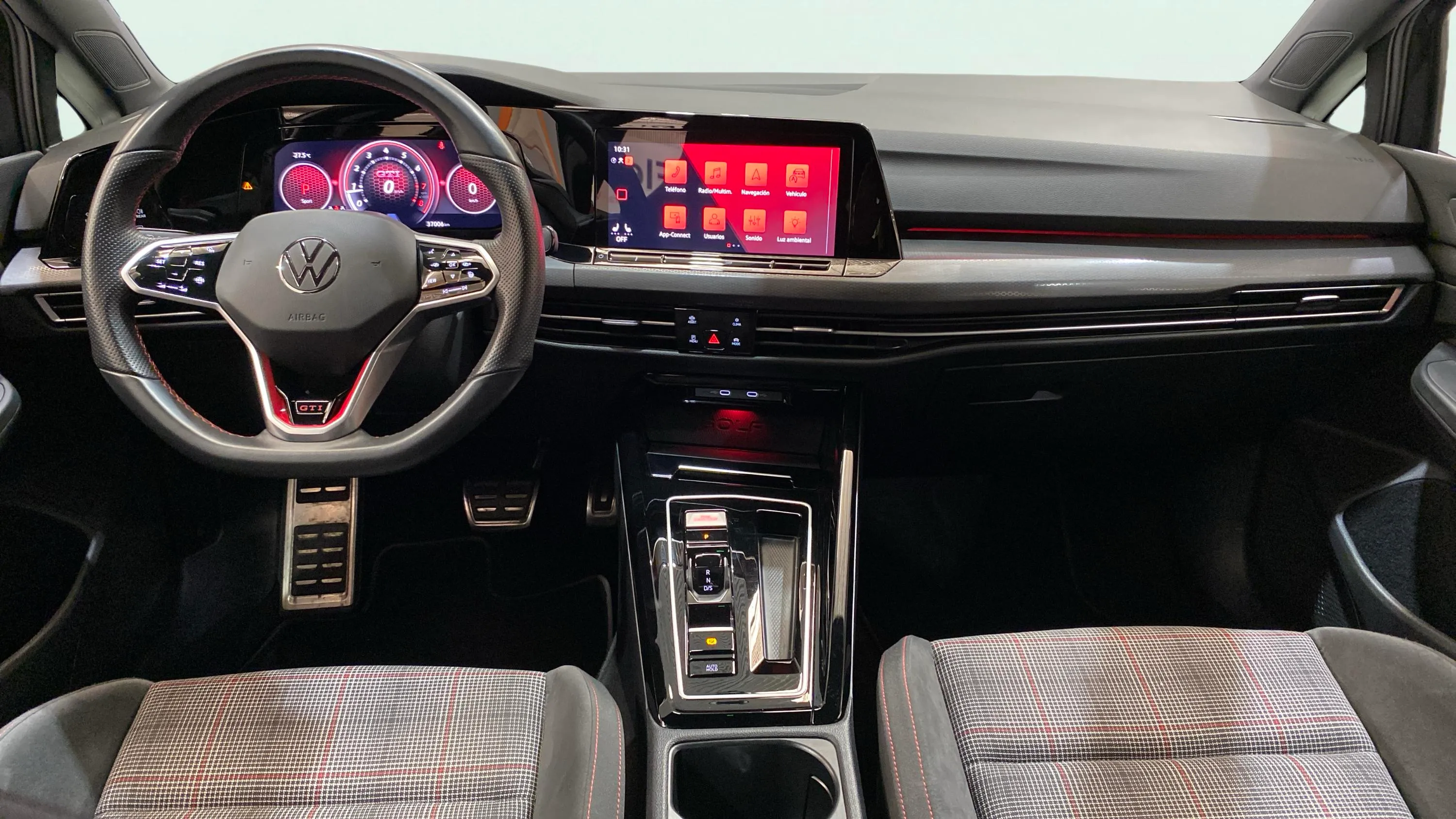 Volkswagen Golf GTI 2.0 TSI DSG - foto 15