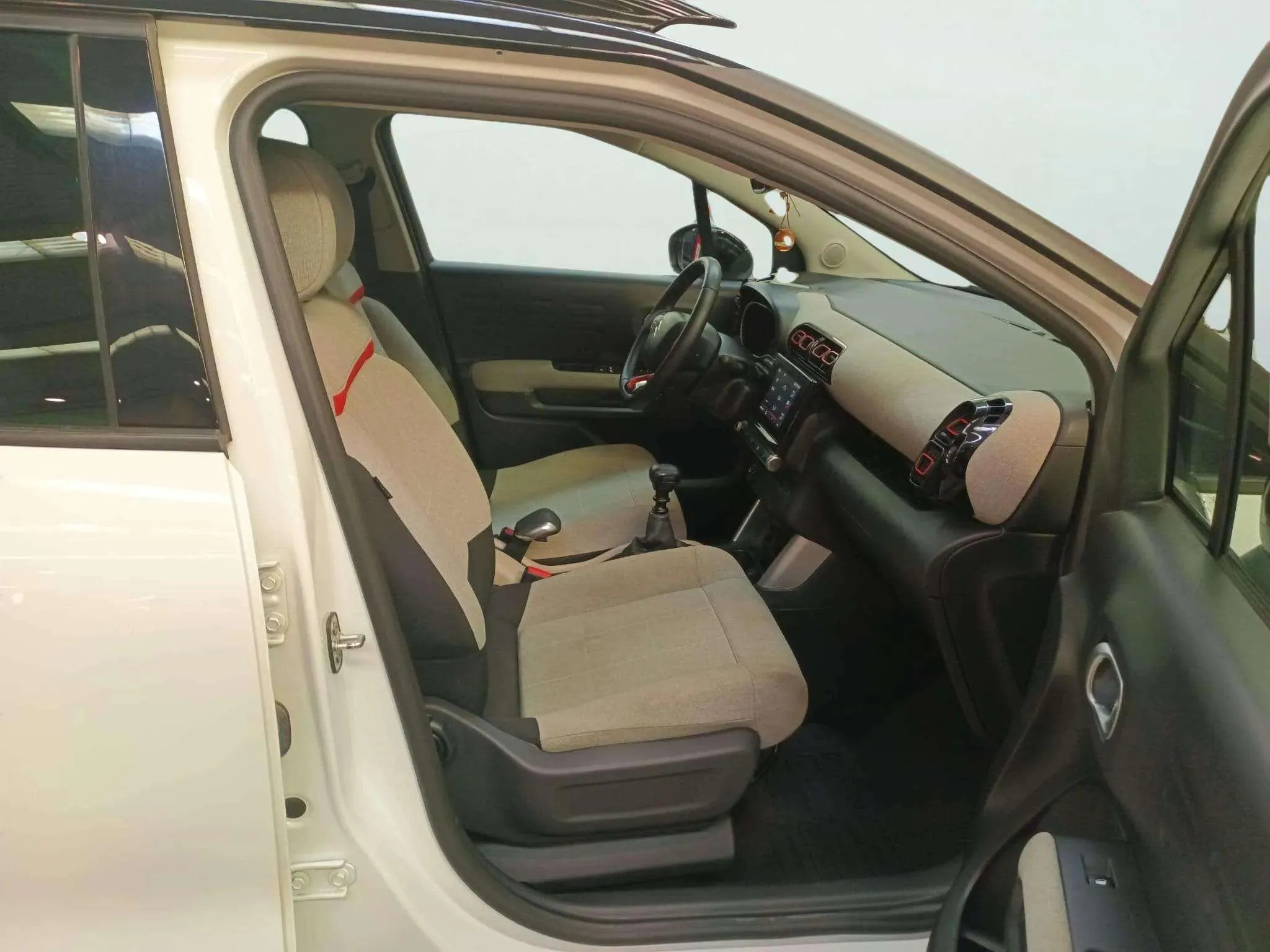 Citroën C3 Aircross BlueHDi Shine - foto 9