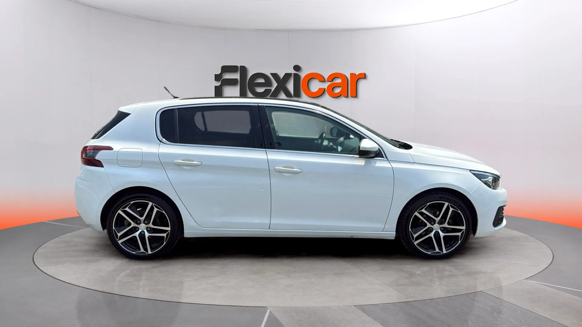 Peugeot 308 Allure 1.2 PureTech - foto 8