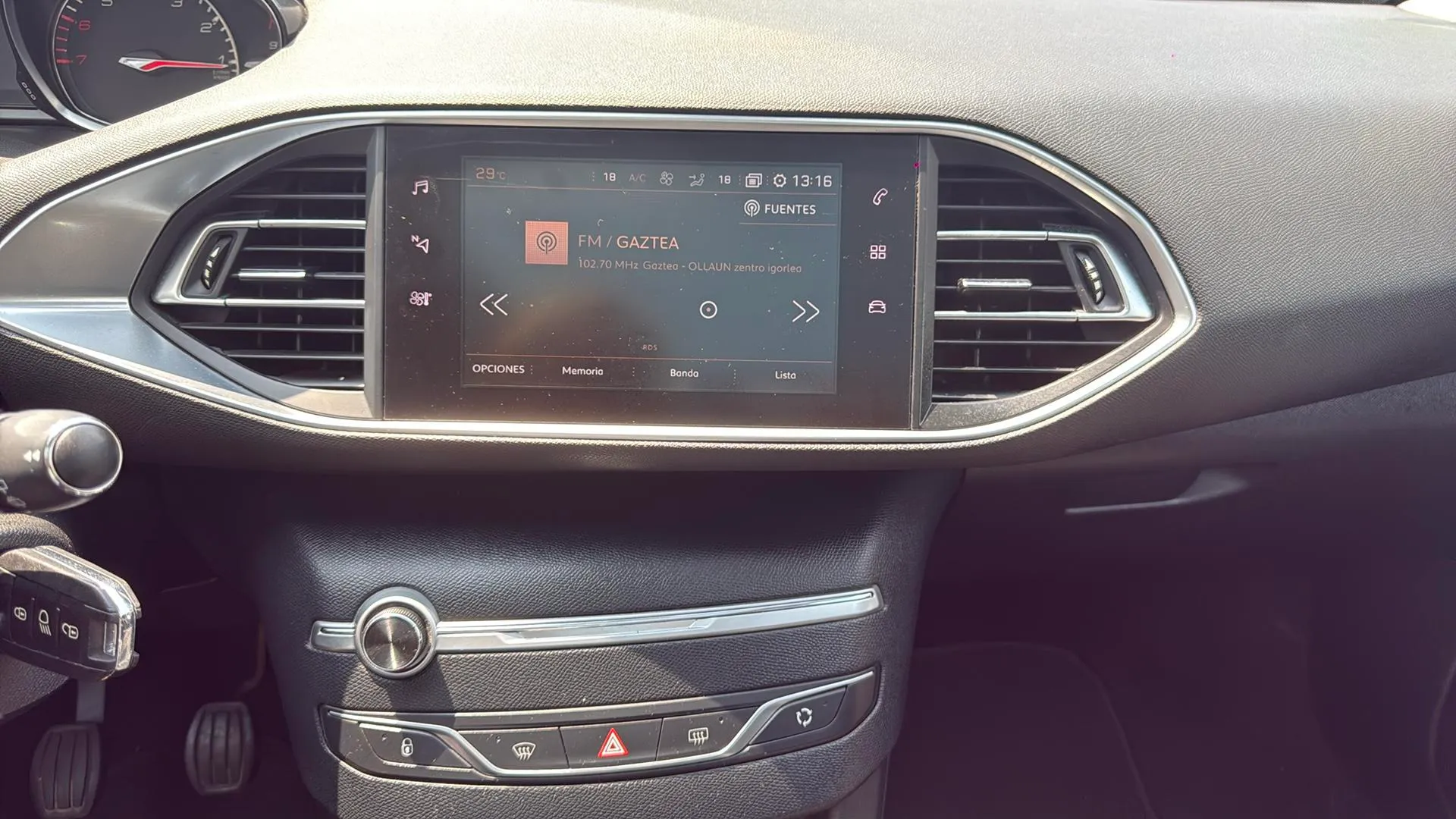 Peugeot 308 Allure 1.2 PureTech - foto 14