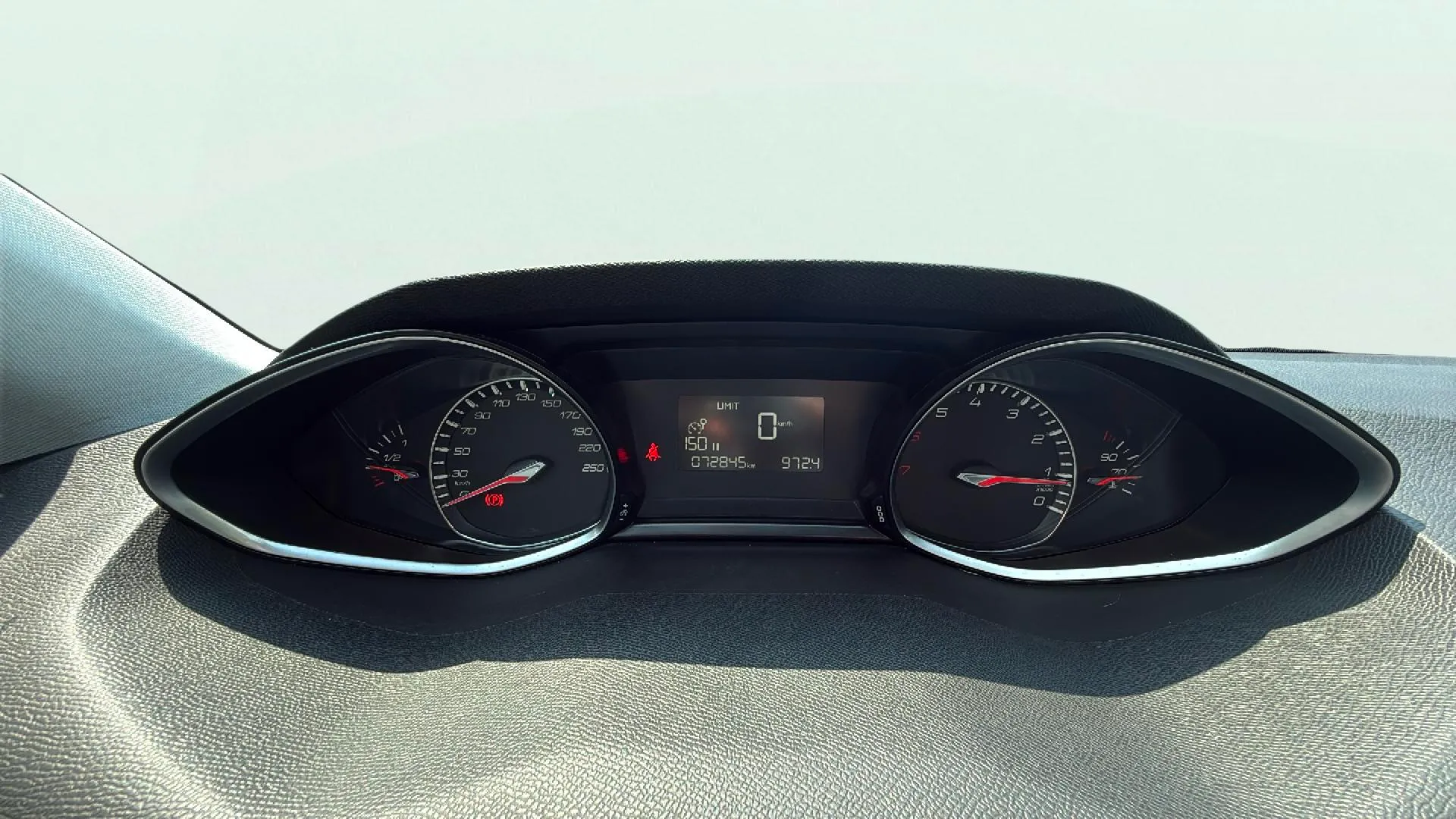 Peugeot 308 Allure 1.2 PureTech - foto 11