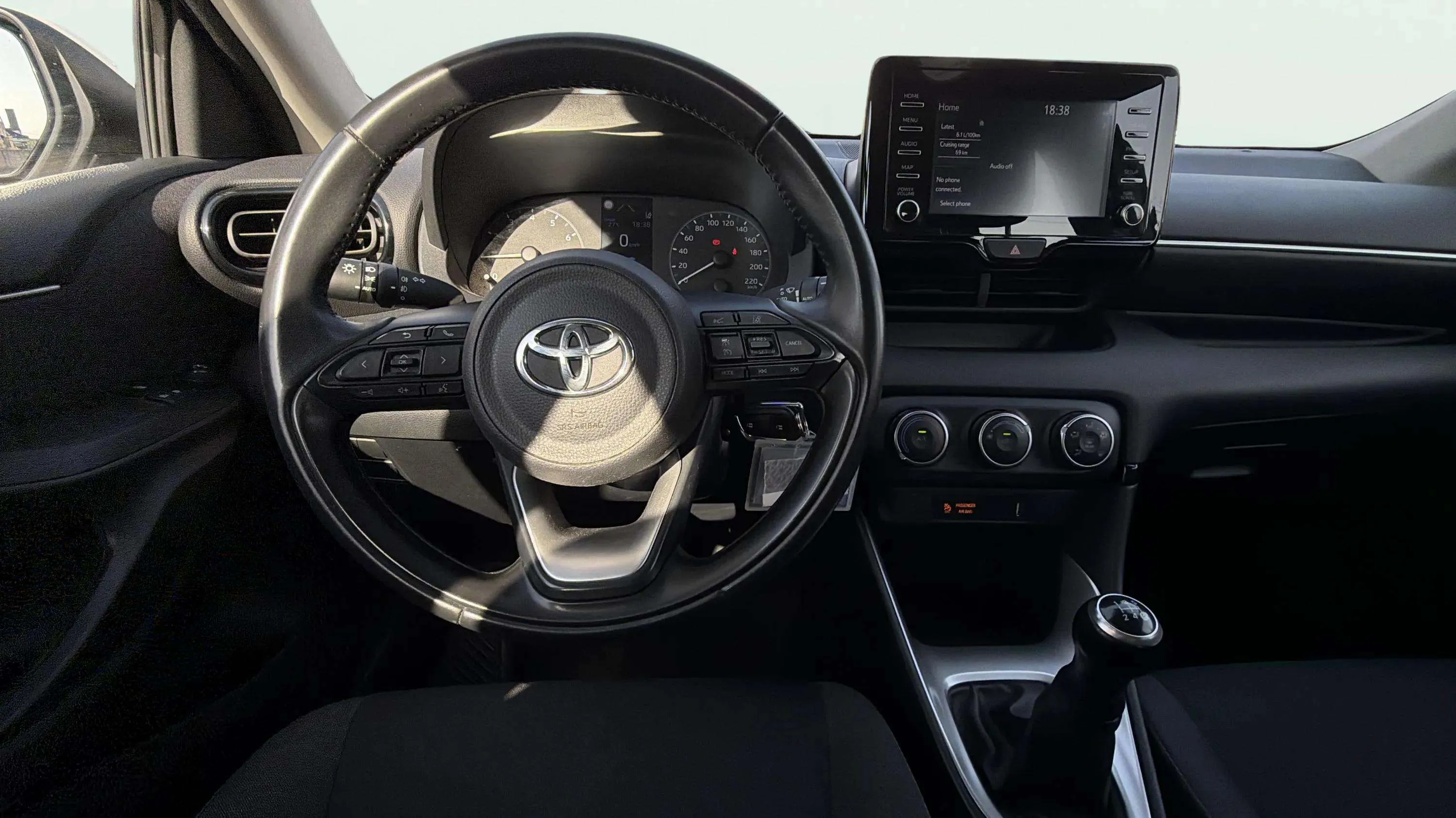 Toyota Yaris 1.0 70 Active - foto 11