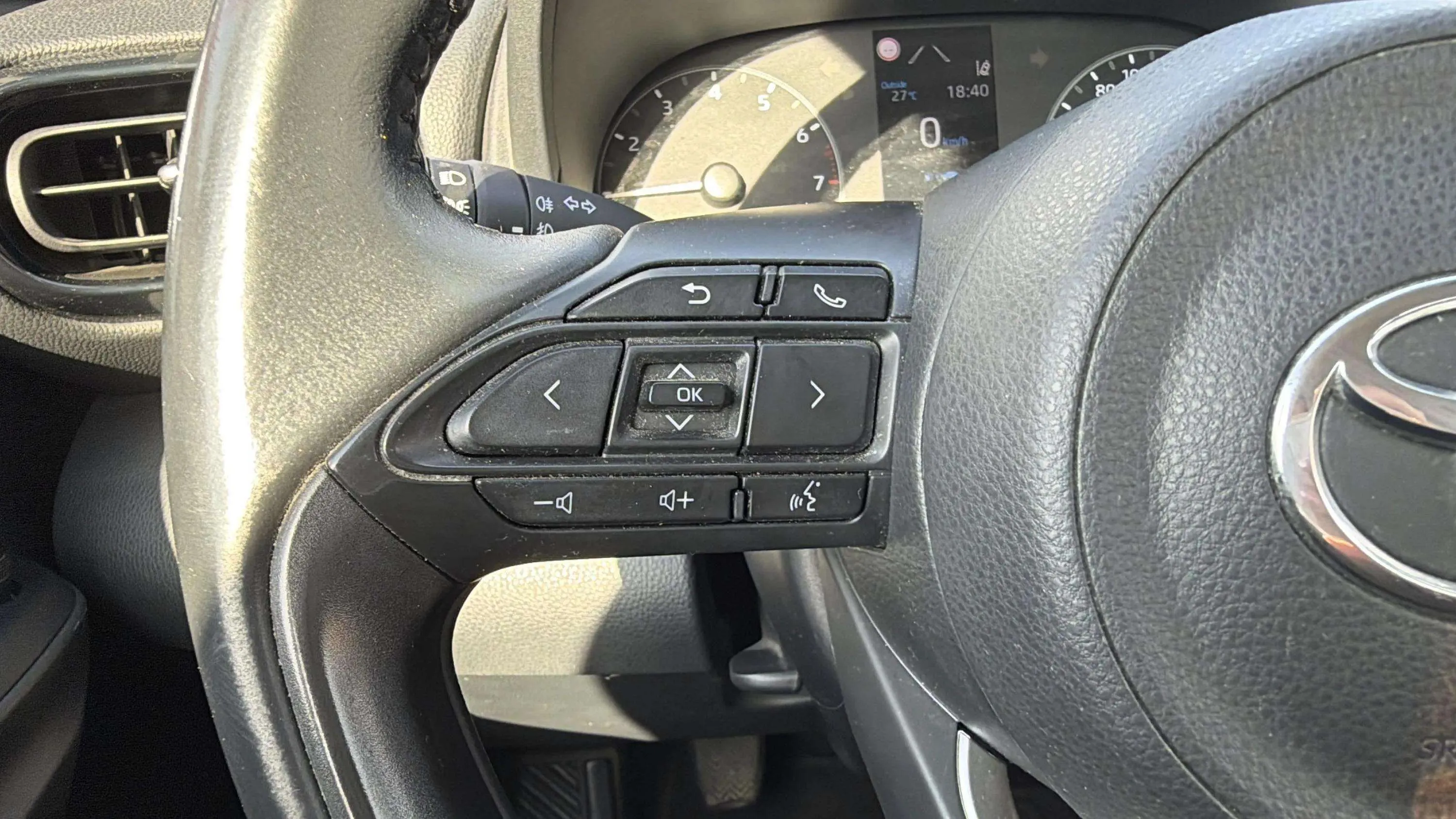 Toyota Yaris 1.0 70 Active - foto 13