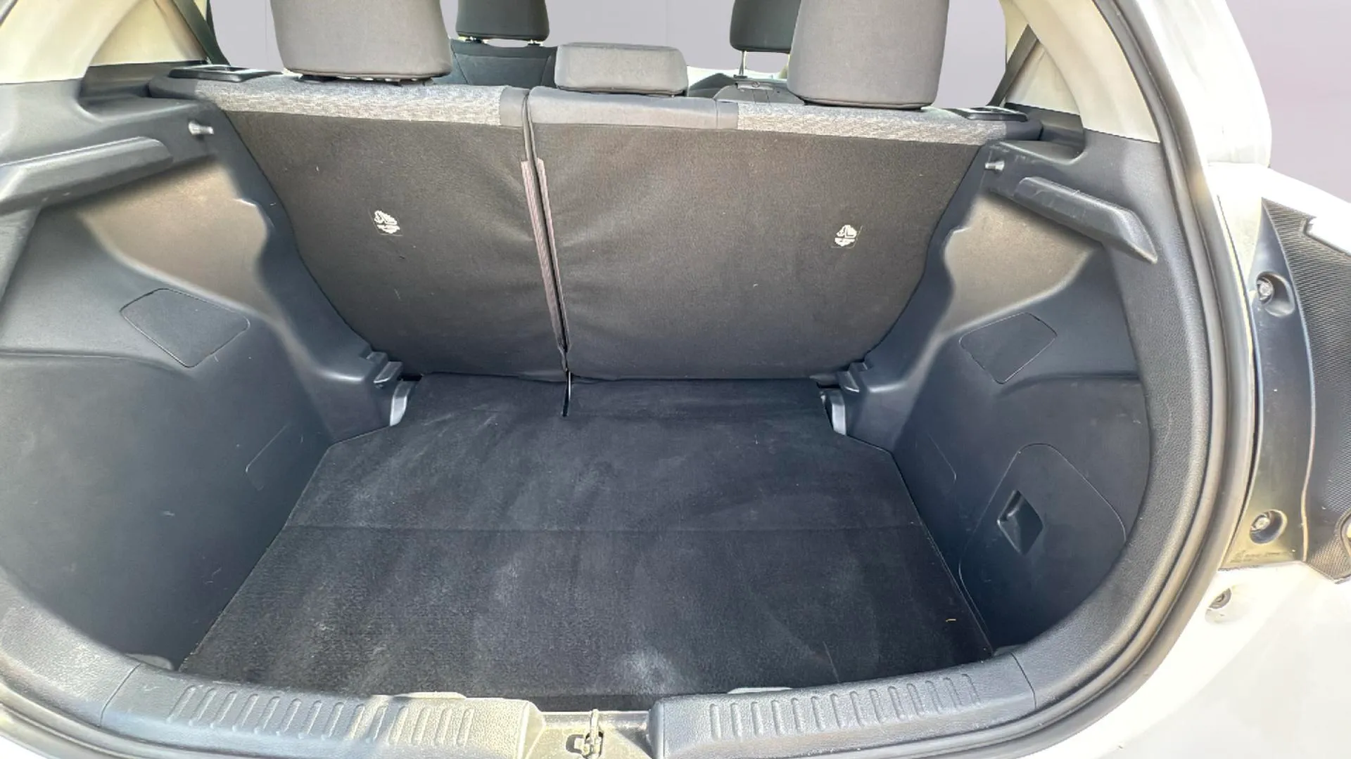 Toyota Yaris 1.0 70 Active - foto 20