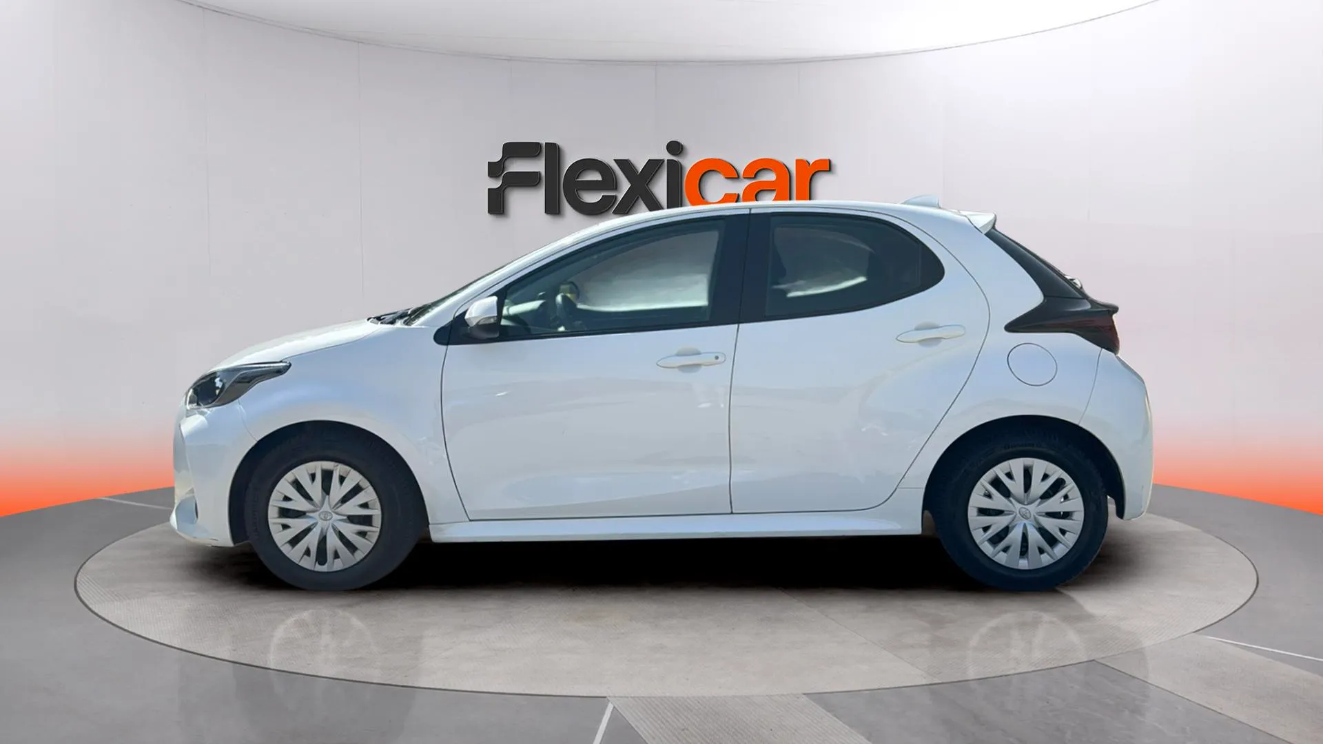 Toyota Yaris 1.0 70 Active - foto 4