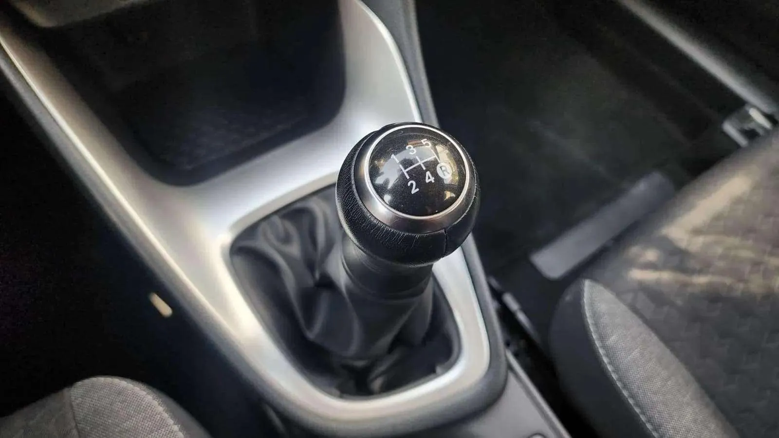 Toyota Yaris 1.5 125 S-Edition - foto 18